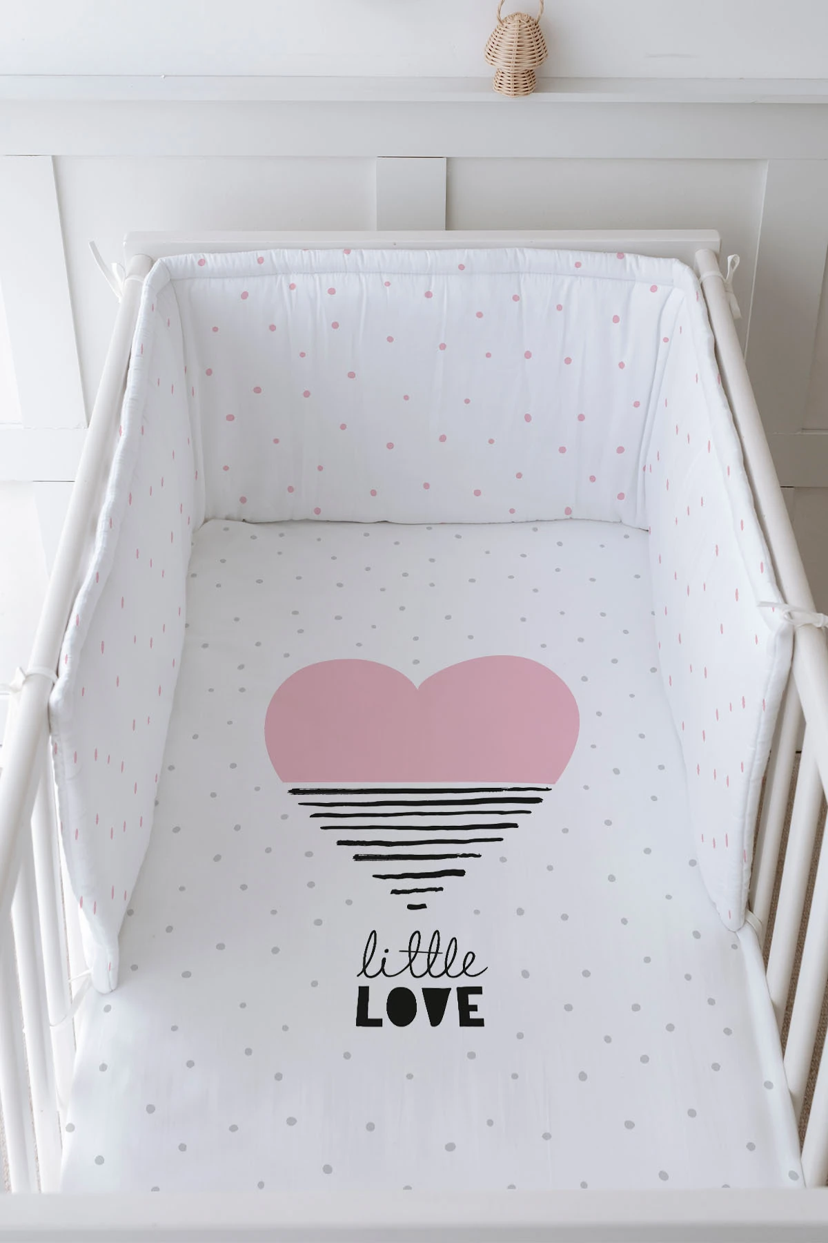 Bebek Başucu Koruyucu ve Baskılı Çarşaflı Uyku Seti - Pure Baby Serisi - Pembe Çizgili Kalp