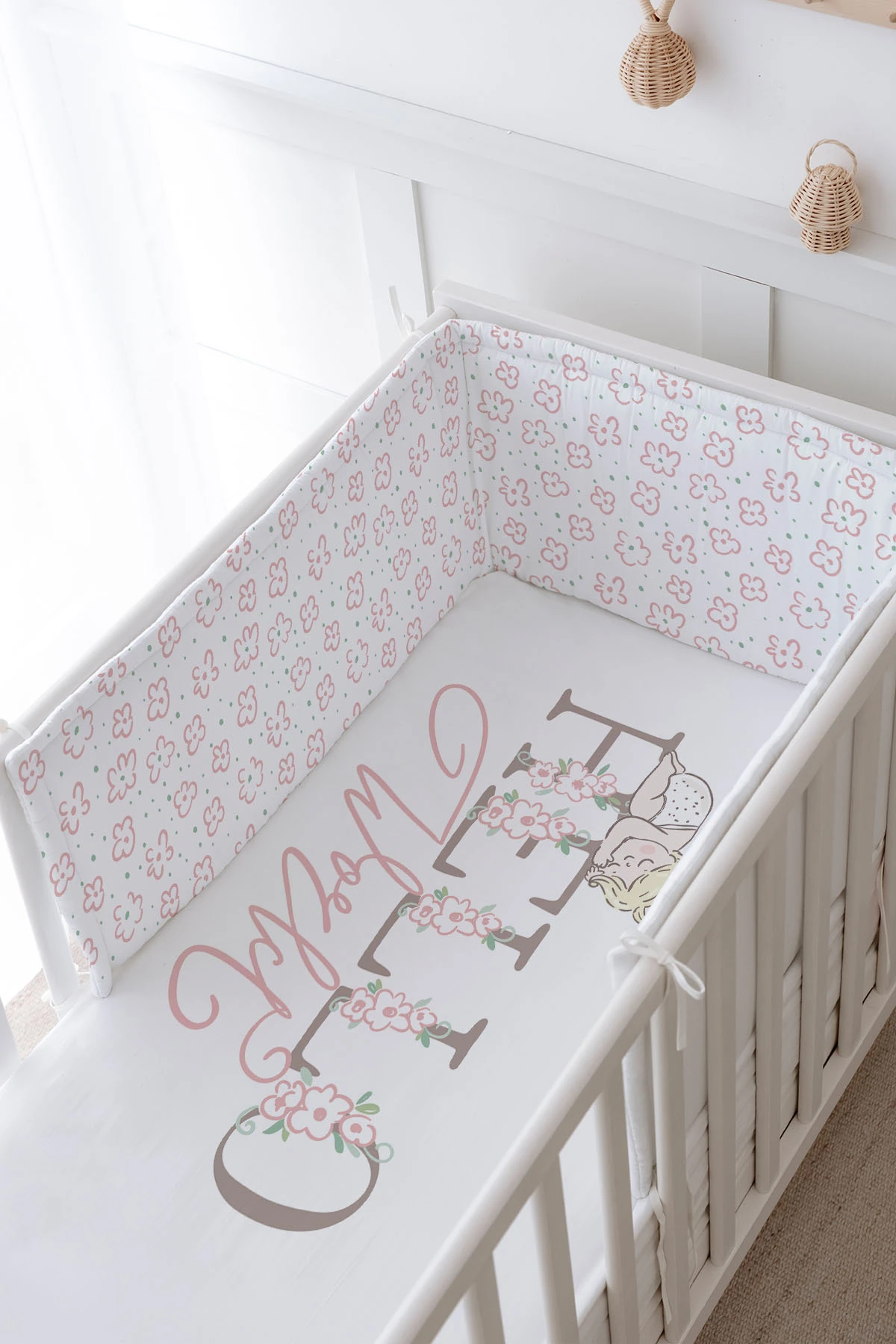 Bebek Başucu Koruyucu ve Baskılı Çarşaflı Uyku Seti - Pure Baby Serisi - Hello World