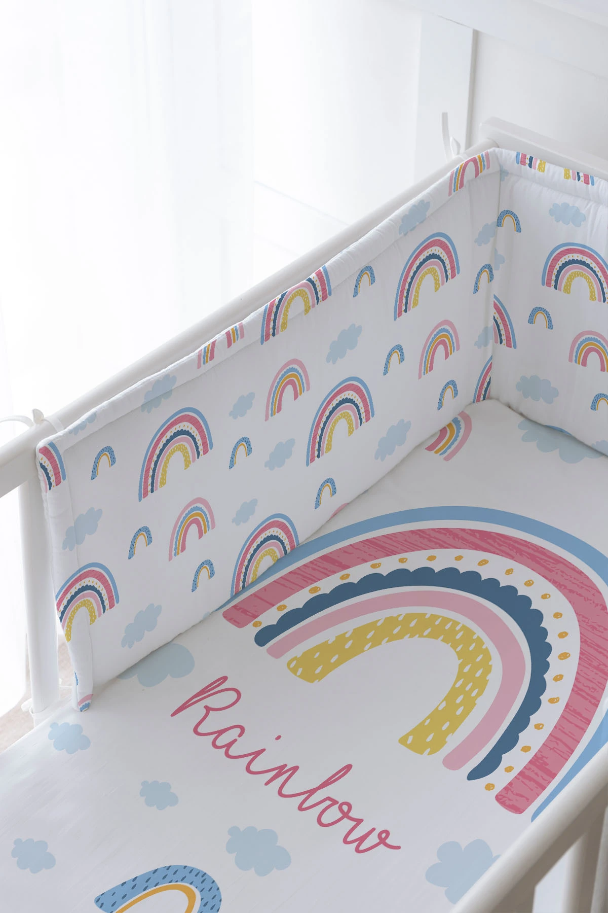 Bebek Başucu Koruyucu ve Baskılı Çarşaflı Uyku Seti - For Baby Serisi - Pembe Gökkuşağı