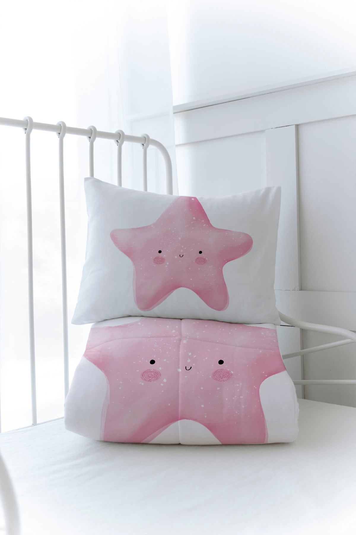 Organik Baskılı Yorgan Seti - Pure Baby Serisi - Pofuduk Pembe Yıldız