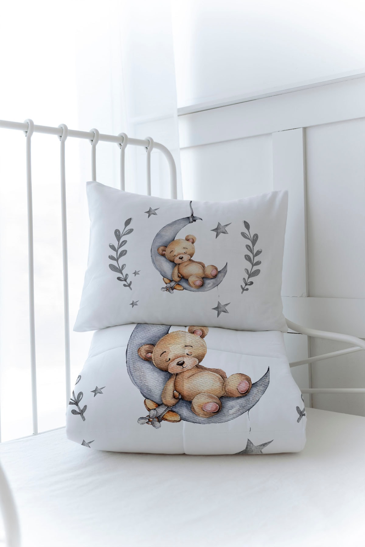 Organik Baskılı Yorgan Seti - For Baby Serisi - Ayda Uyuyan Ayı