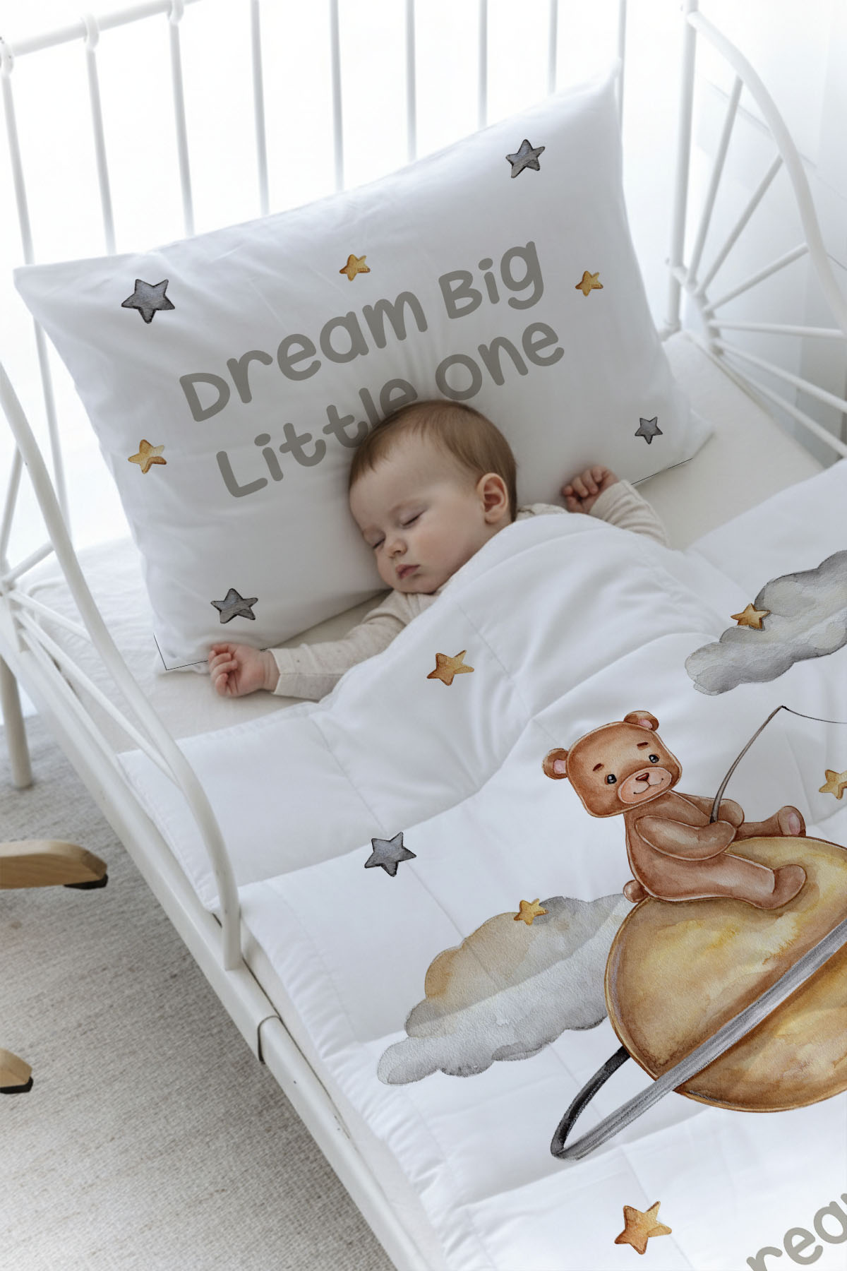 Organik Baskılı Yorgan Seti - Pure Baby Serisi - Yıldız Tutan Ayı