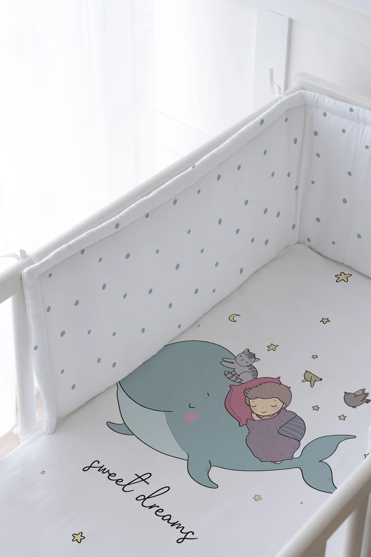 Bebek Başucu Koruyucu ve Baskılı Çarşaflı Uyku Seti - Pure Baby Serisi - Balina Ve Çocuk