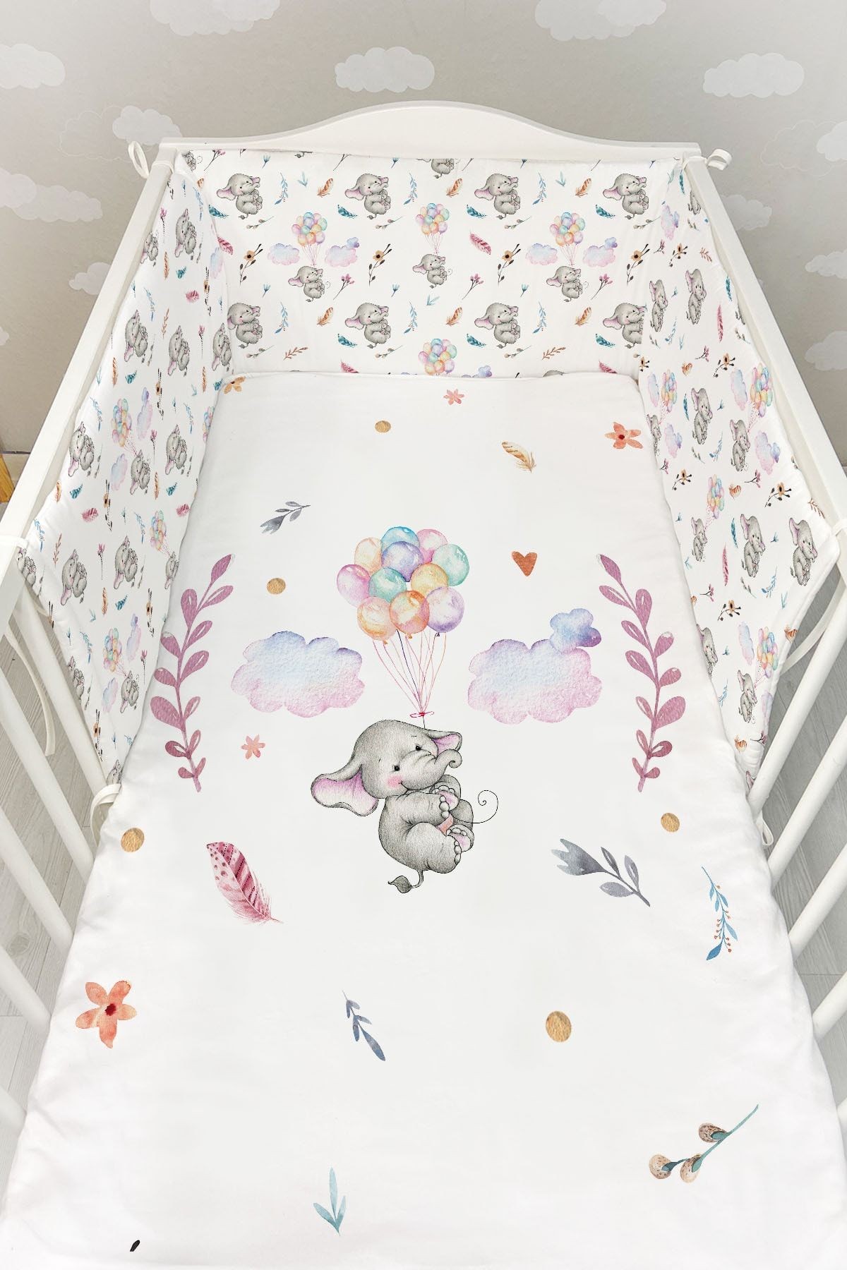 Bebek Başucu Koruyucu ve Baskılı Çarşaflı Uyku Seti - For Baby Serisi - Pembe Uçan Balonlu Fil