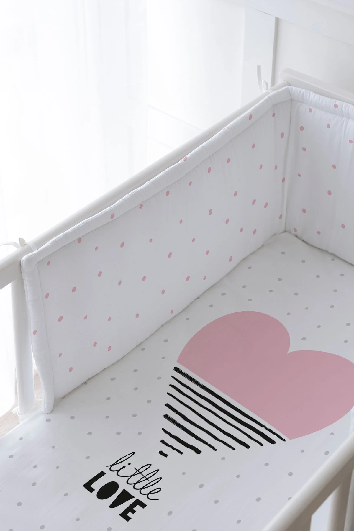 Bebek Başucu Koruyucu ve Baskılı Çarşaflı Uyku Seti - Pure Baby Serisi - Pembe Çizgili Kalp