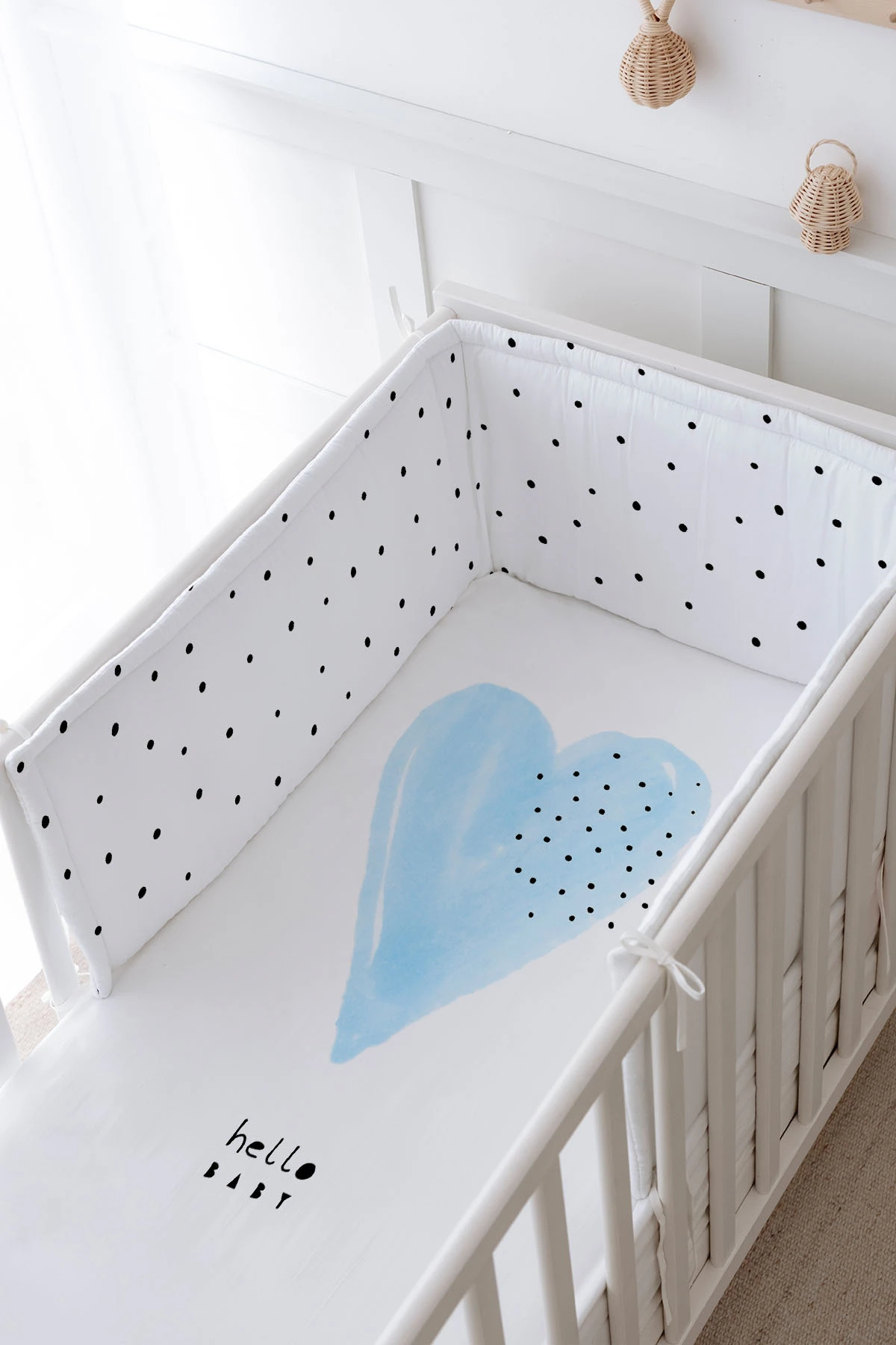 Bebek Başucu Koruyucu ve Baskılı Çarşaflı Uyku Seti - Pure Baby Serisi - Mavi Romantik Kalp