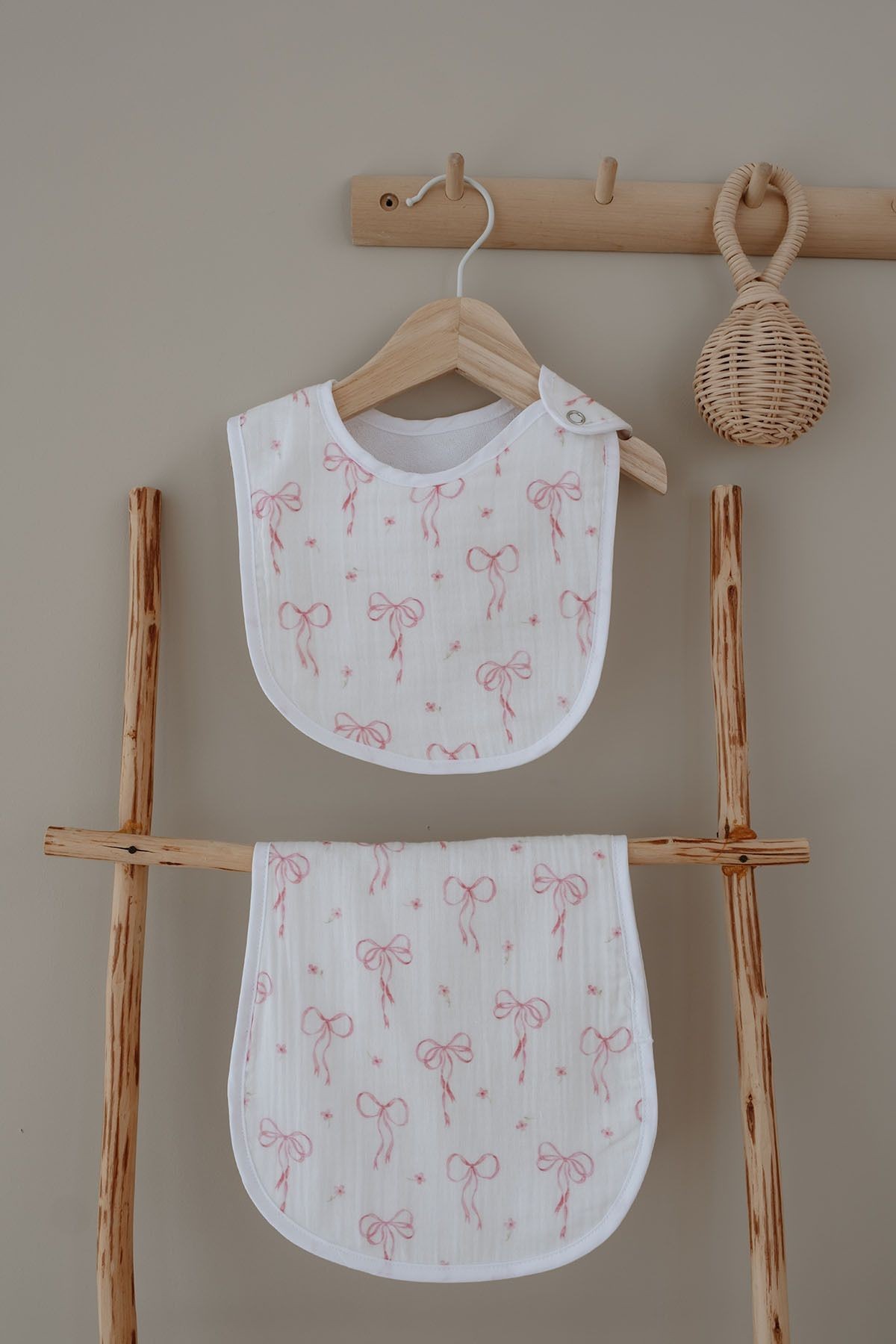 Müslin Önlük ve Omuz Bezi - Pureline Series - Dainty Bows