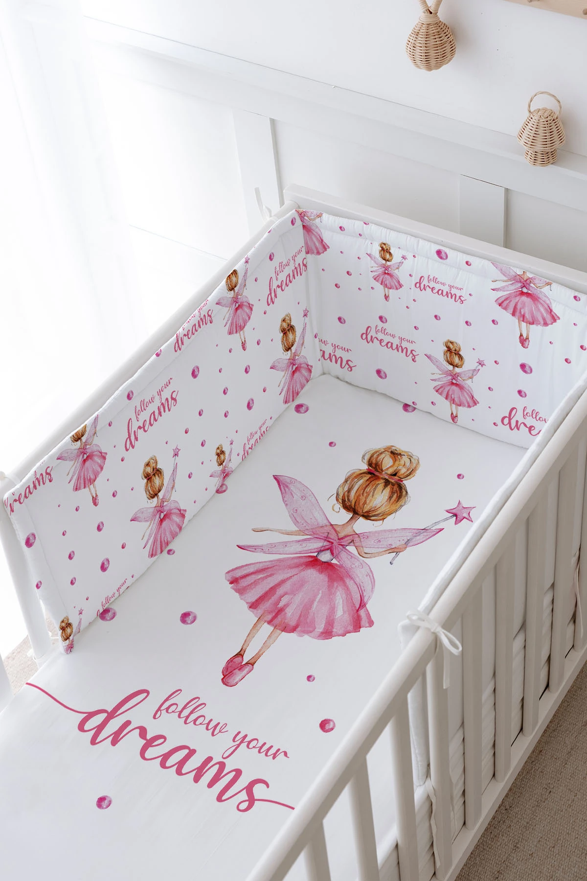 Bebek Başucu Koruyucu ve Baskılı Çarşaflı Uyku Seti - For Baby Serisi - Topuzlu Pembe Peri