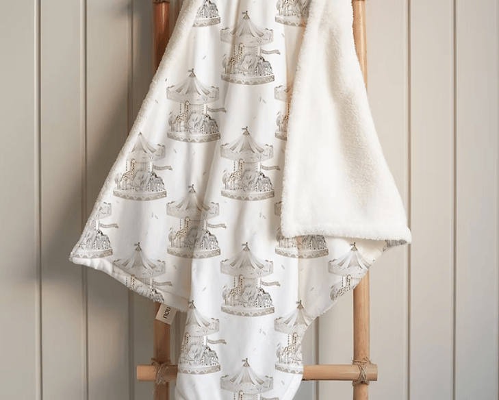 Atlıkarıncalı Welsoft Battaniye - Carousel - 100X150CM 