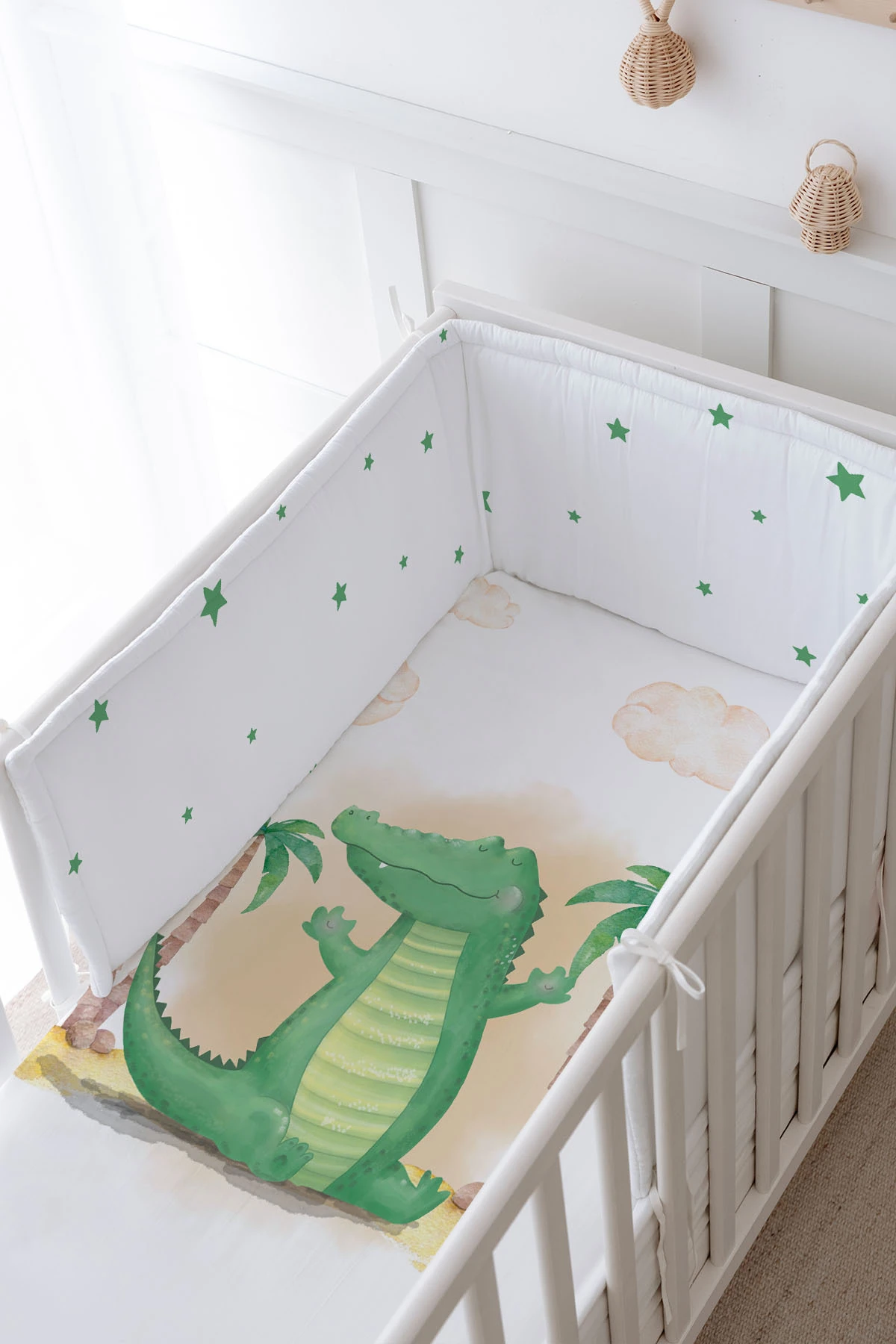 Bebek Başucu Koruyucu ve Baskılı Çarşaflı Uyku Seti - Pure Baby Serisi - Sevimli Timsah