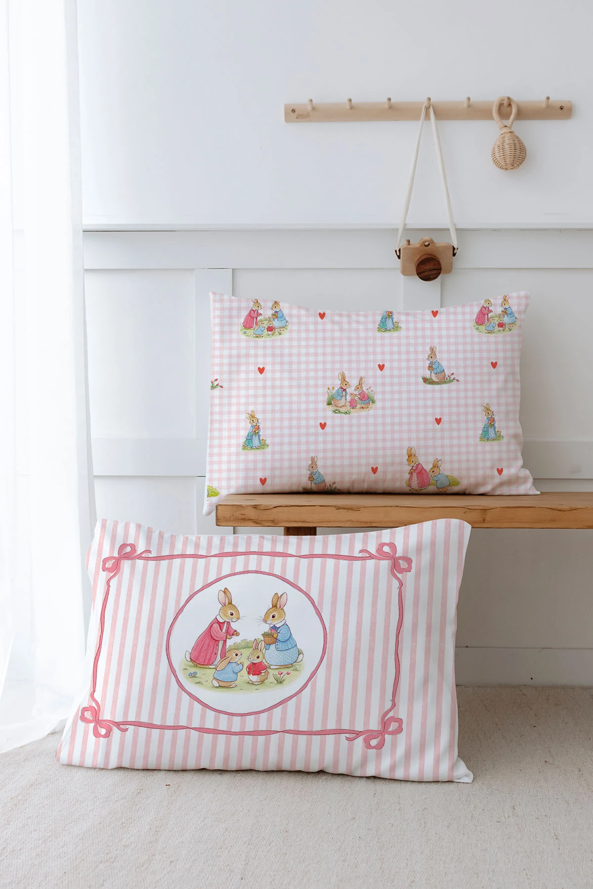 2'li Yastık Kılıfı  - Pembe Tavşan Ailesi