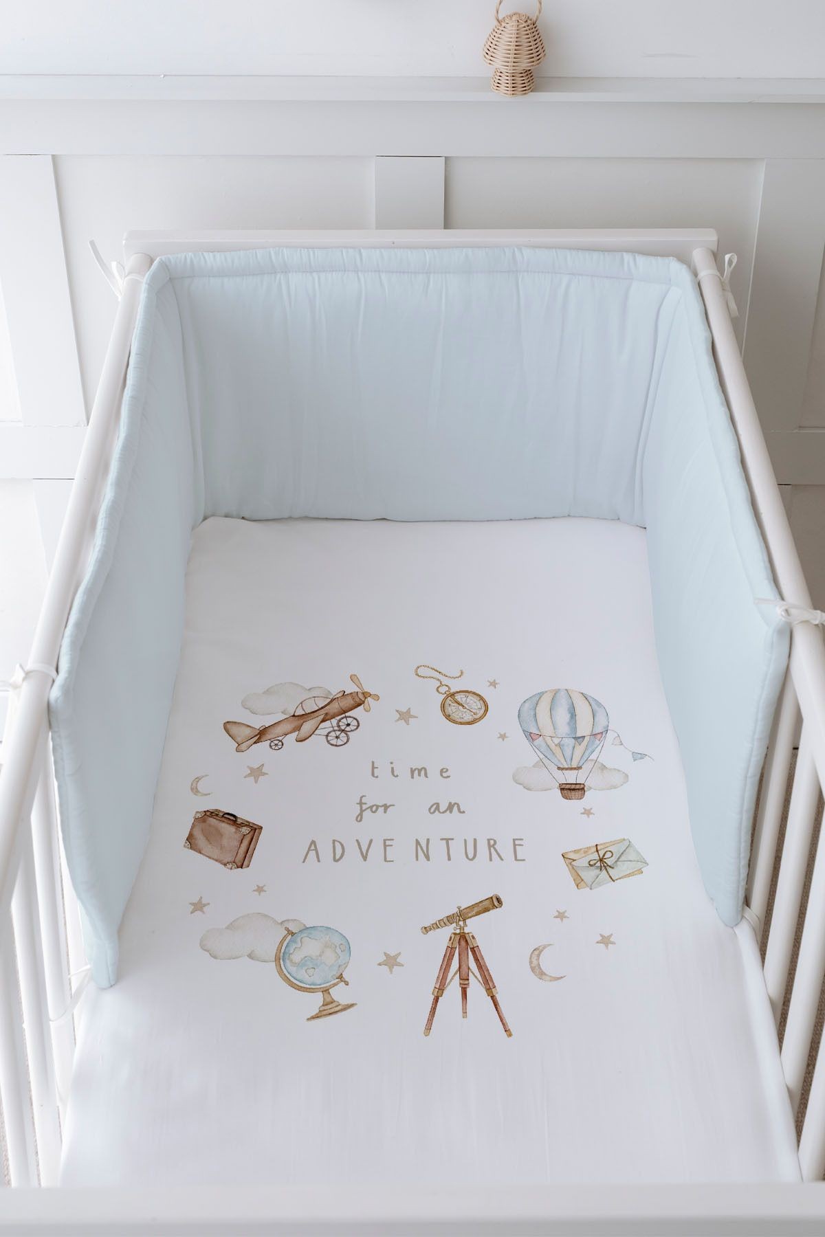Bebek Başucu Koruyucu ve Baskılı Çarşaflı Uyku Seti - Royal Serisi - Adventure Baby