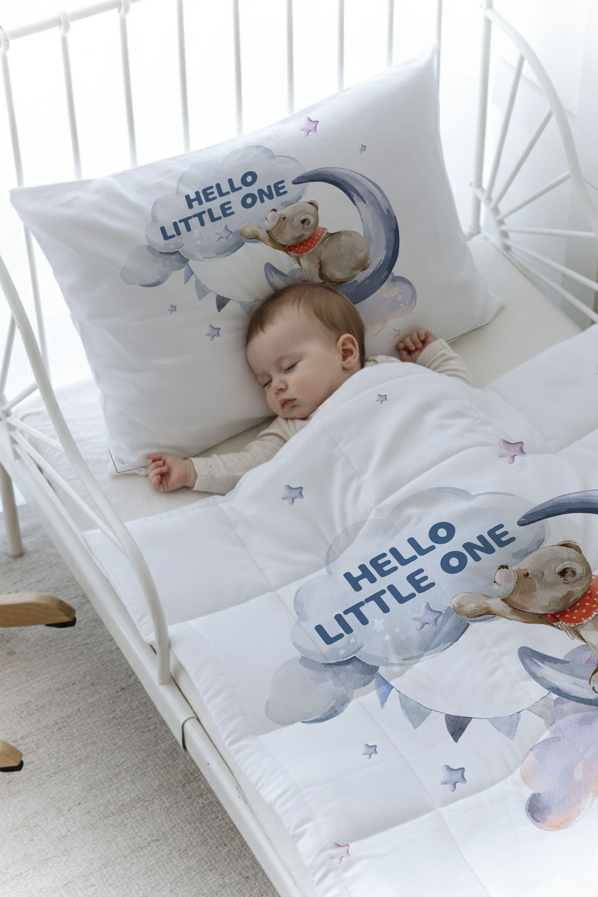 Organik Baskılı Yorgan Seti - Pure Baby Serisi - Aya Uzanan Ayı