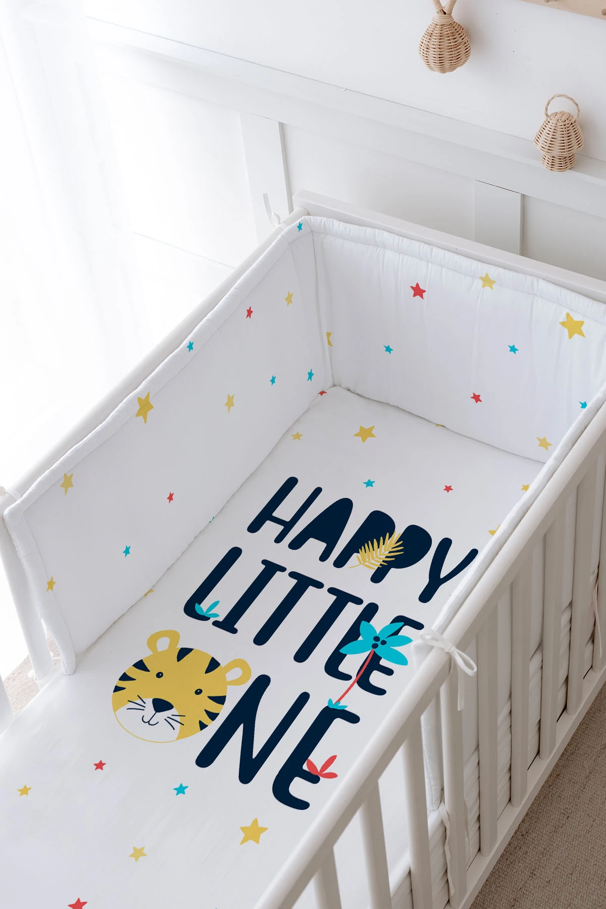 Bebek Başucu Koruyucu ve Baskılı Çarşaflı Uyku Seti - Pure Baby Serisi - Happy Lion