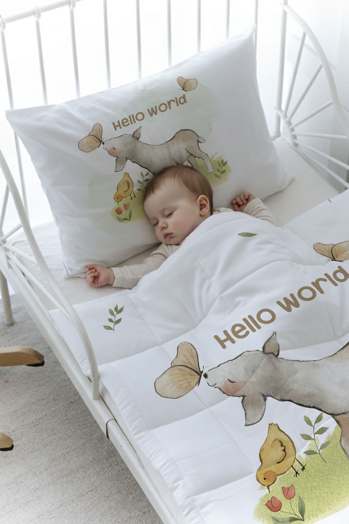 Organik Baskılı Yorgan Seti - Pure Baby Serisi - Kelebekle Oynayan Kuzu