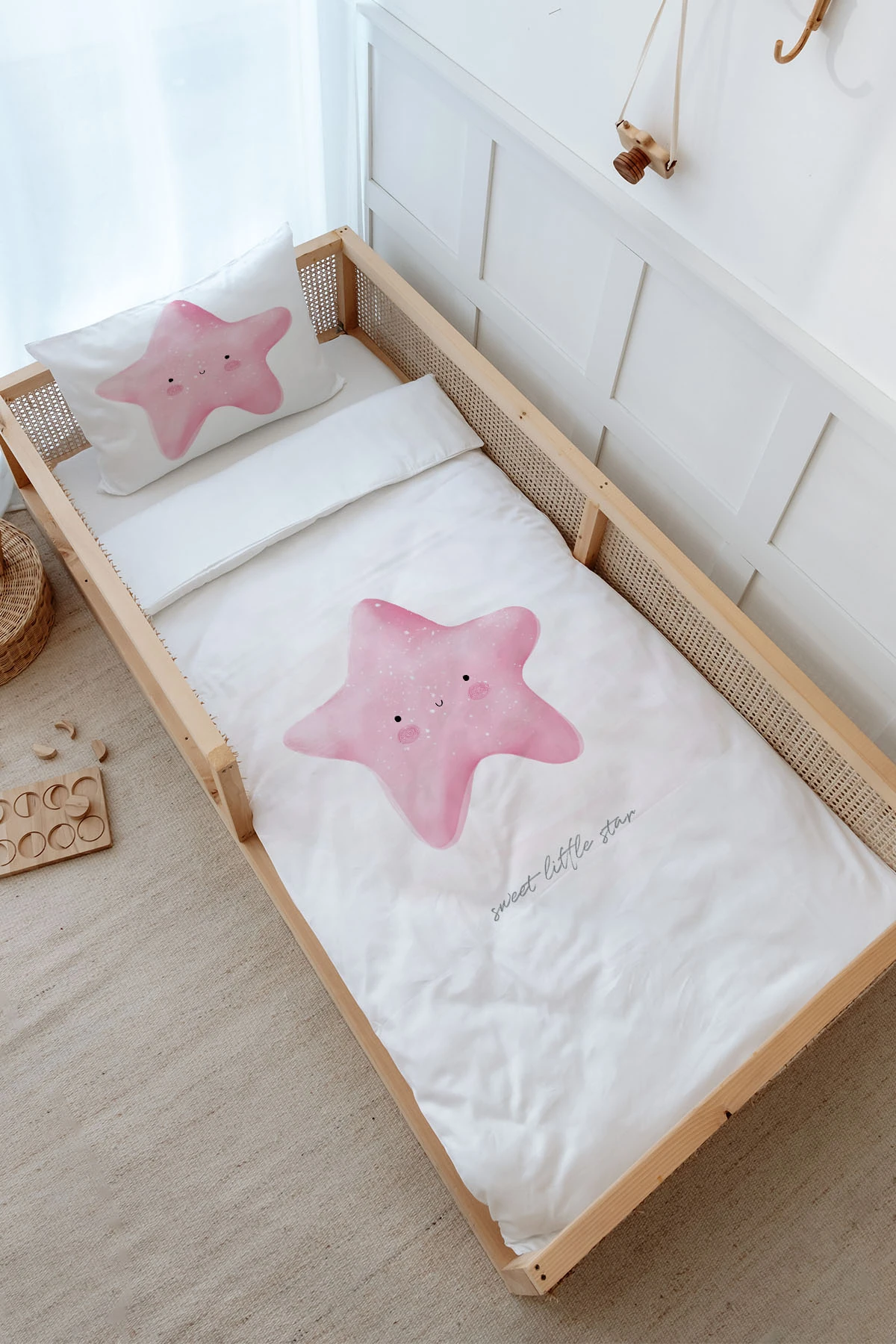 Montessori Nevresim Takımı - Pembe Pofuduk Yıldız