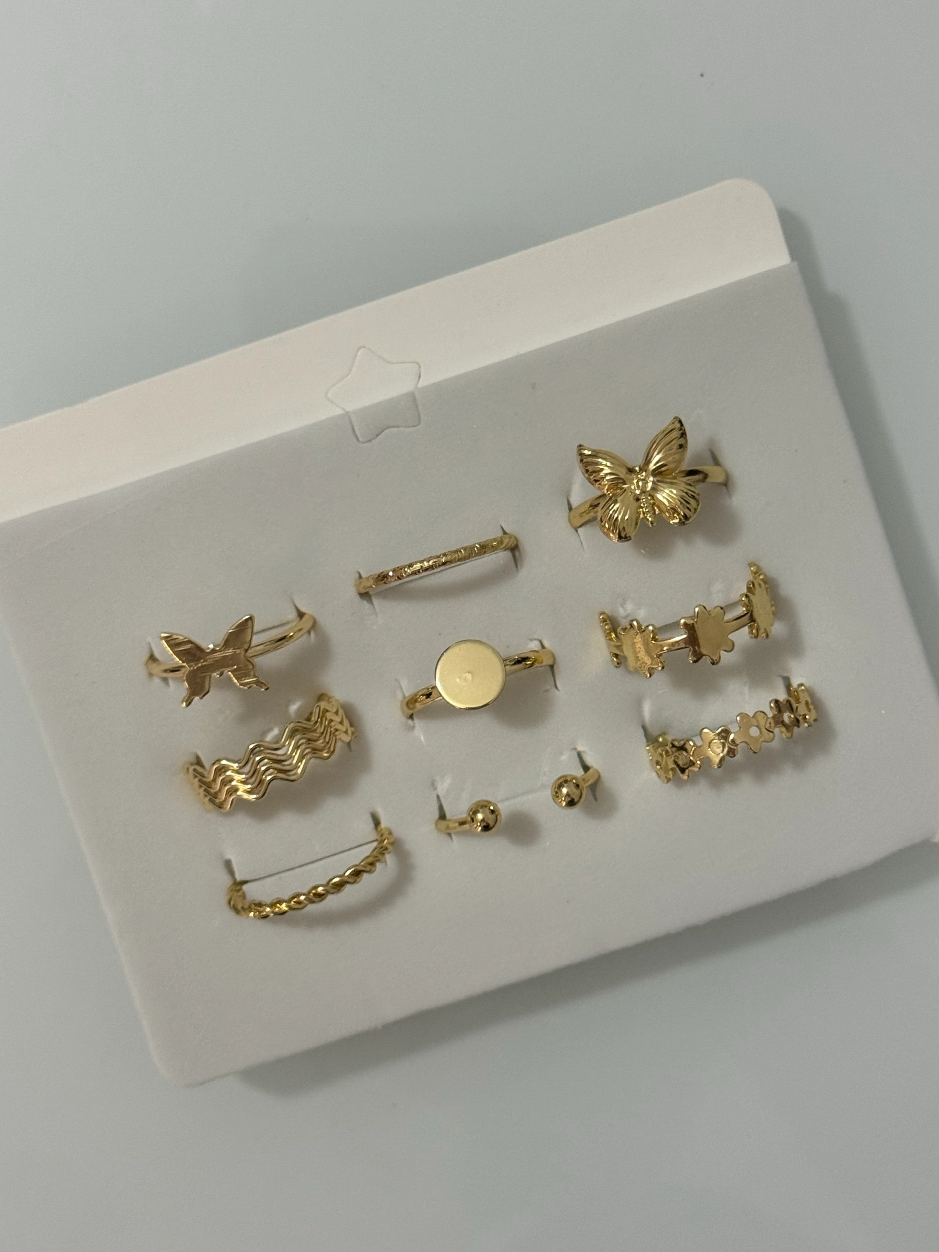 Gold Kelebek Temalı 9’lu Yüzük Seti
