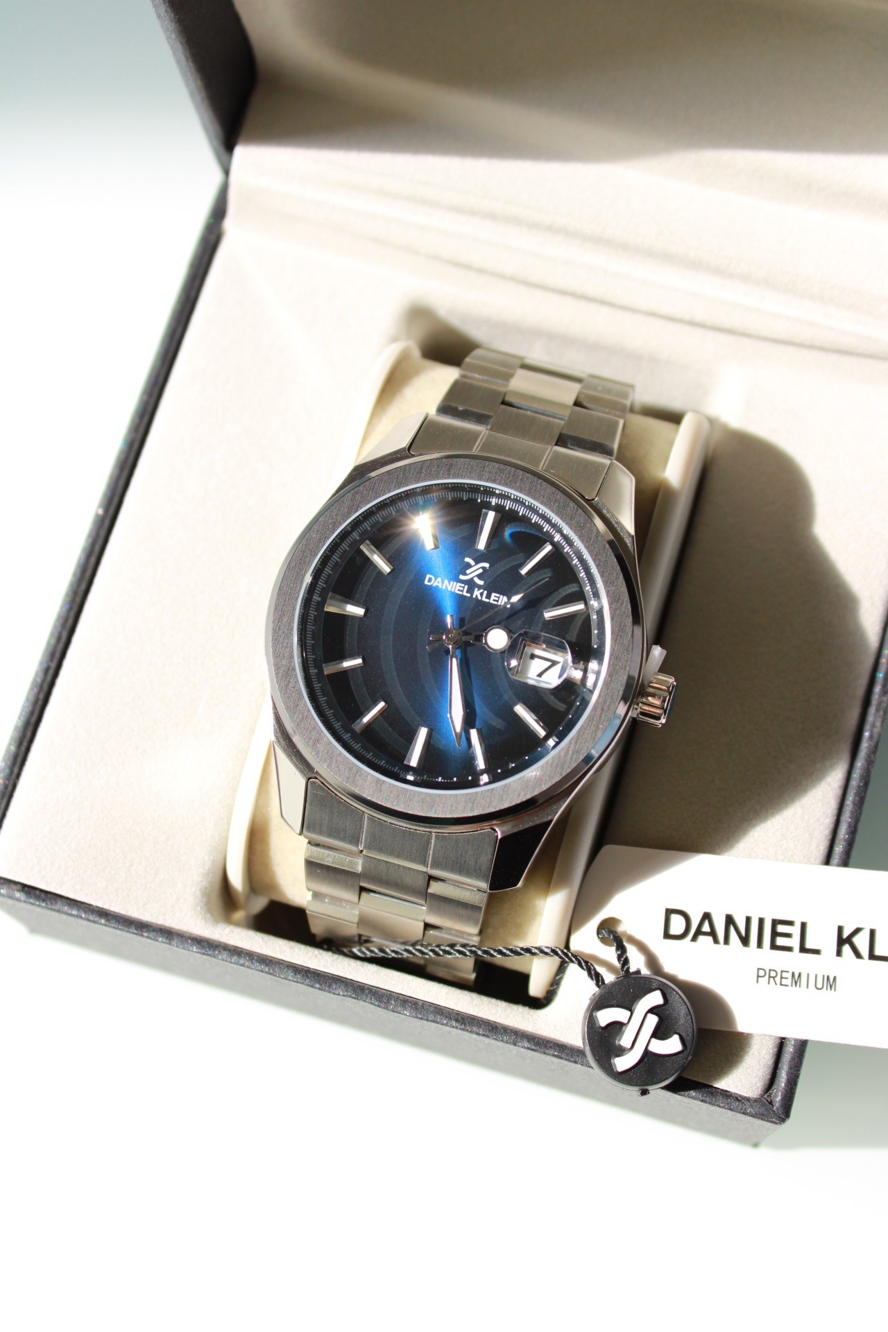 Orijinal Daniel Klein İsimli Premium Seri Gölgeli Lacivert Siyah Kadran Erkek Kol Saati 