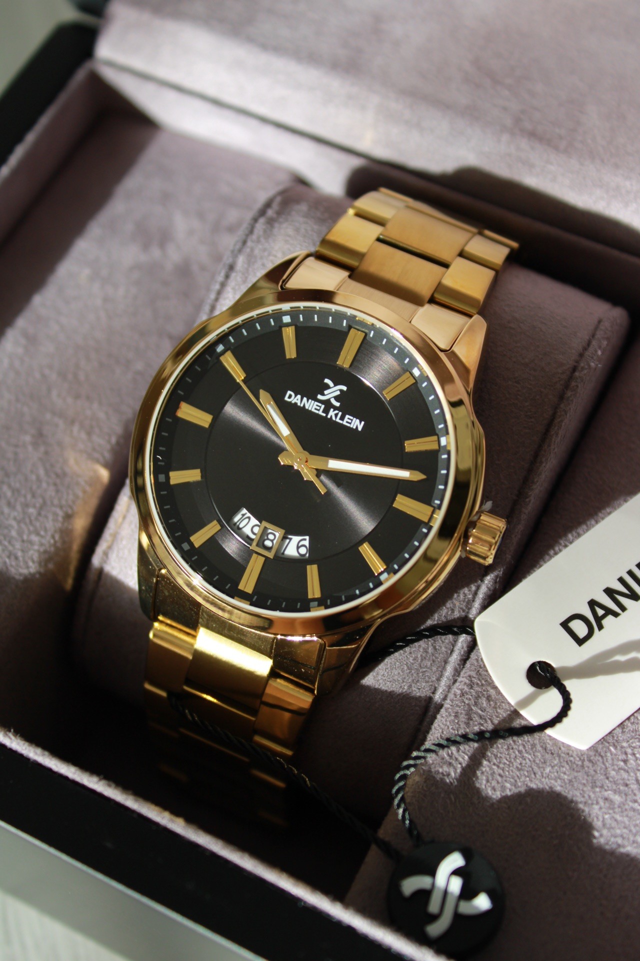 Orijinal Daniel Klein Premium Seri Gold Kordon Siyah Kadranlı Kişiselleştirilebilir Kol Saati