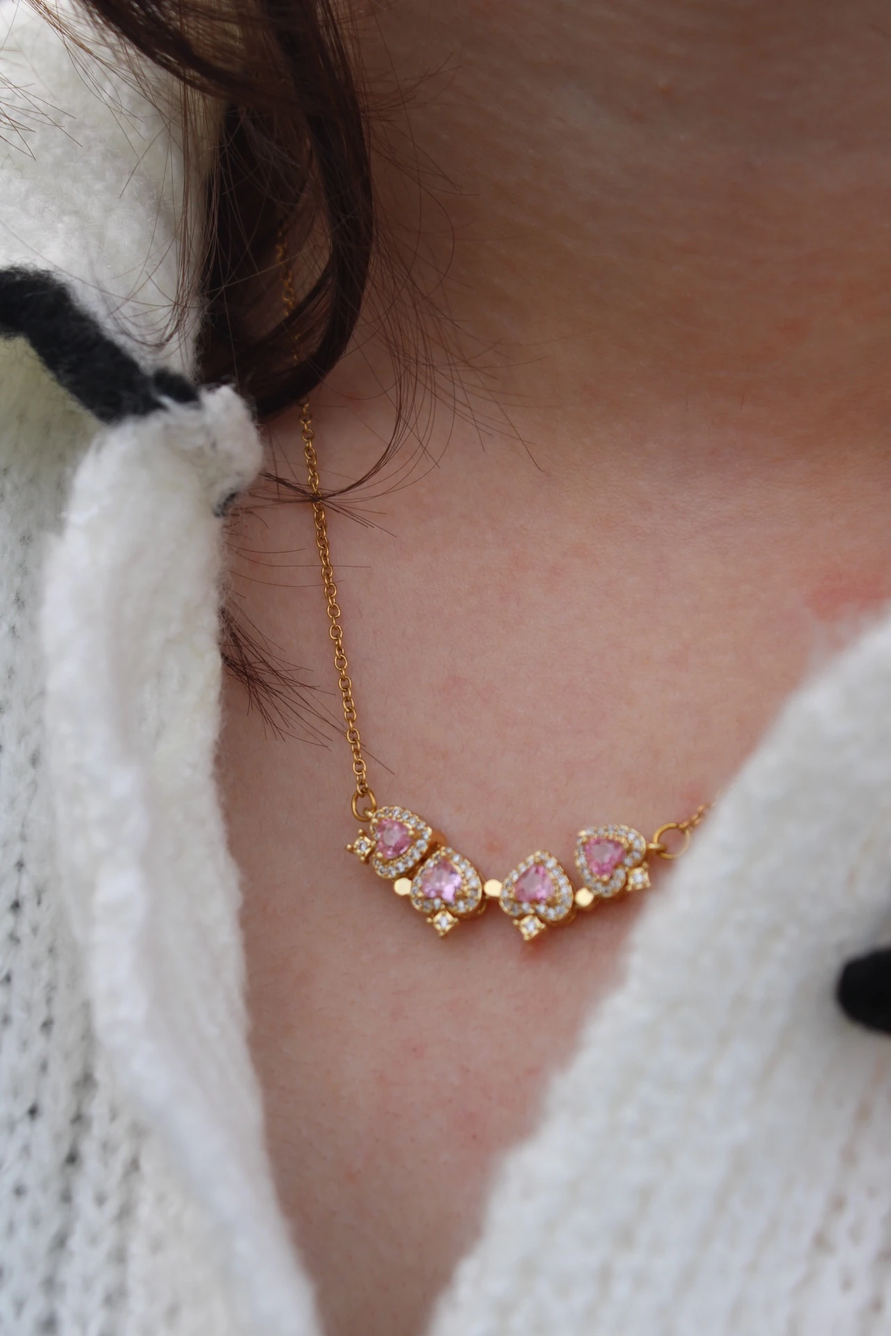 Çelik Açılıp Kapanabilir Kalpli Pembe Yonca Kolye