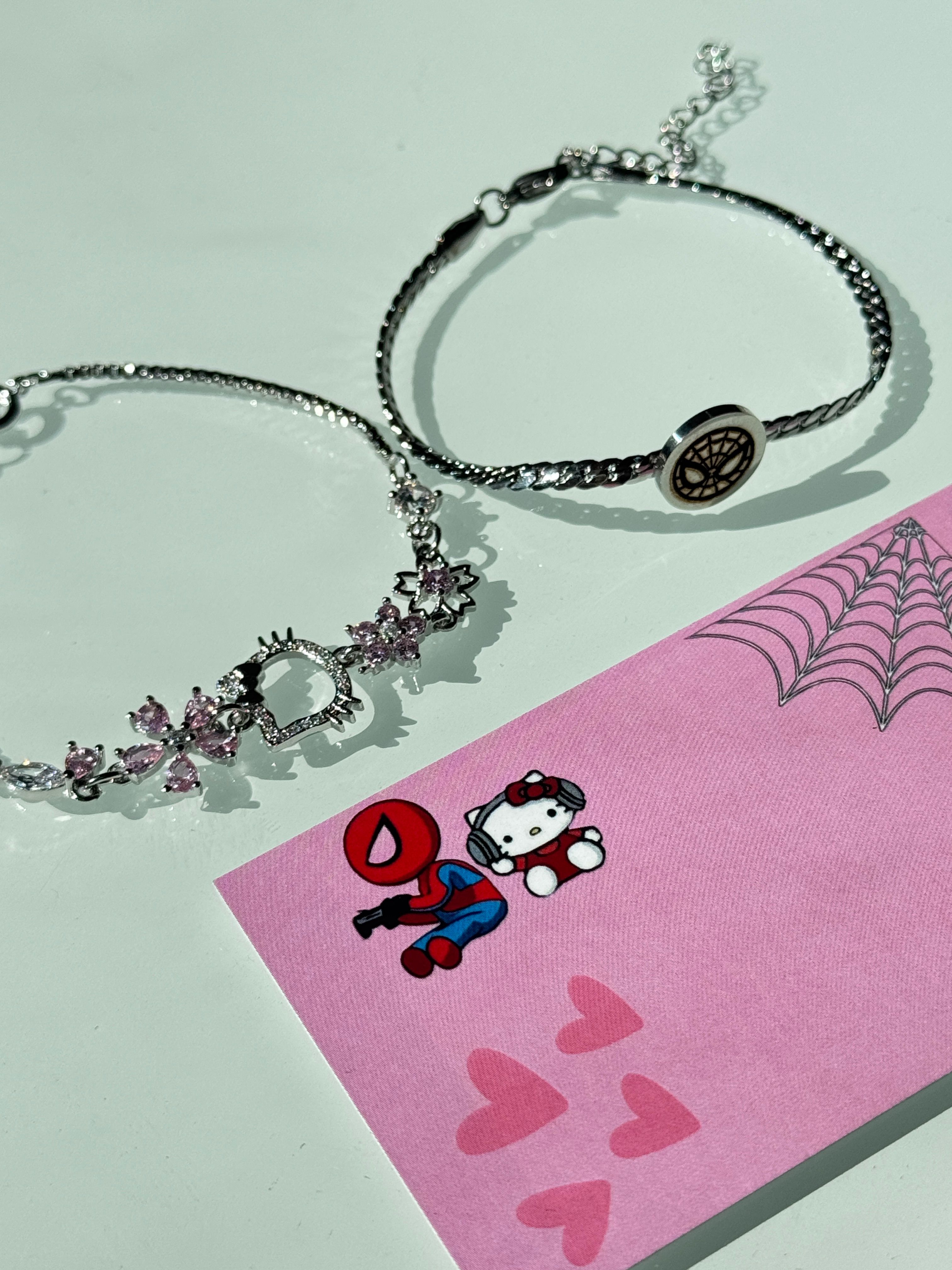 Sakura Çiçeği Hello Kitty & Spider Man Bileklik Seti