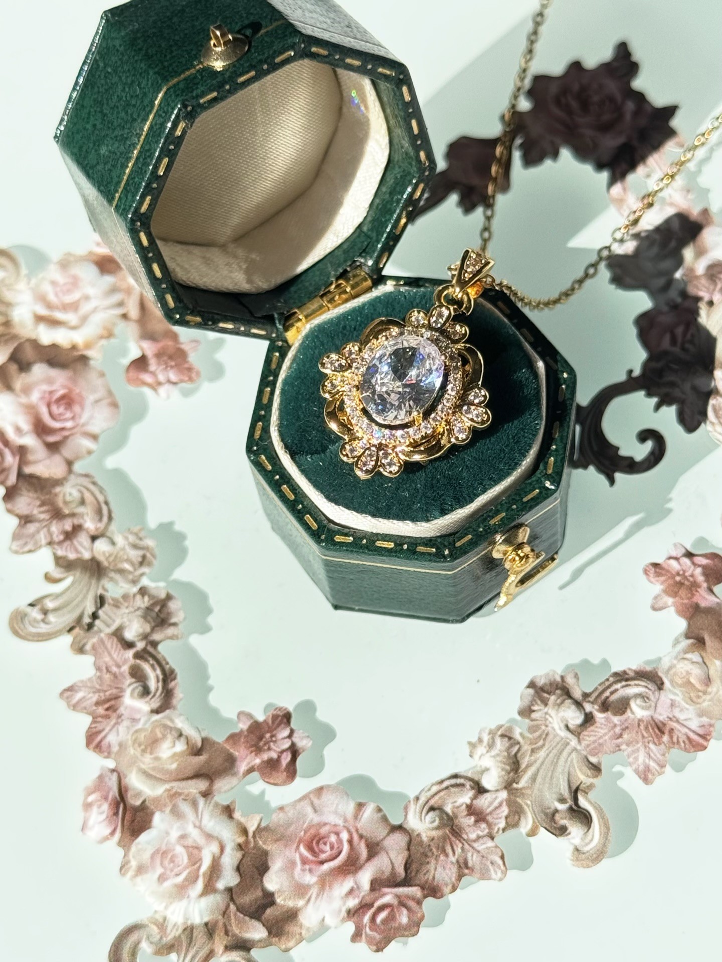 Çelik Vintage Baget Taşlı Lady Diana Kolye