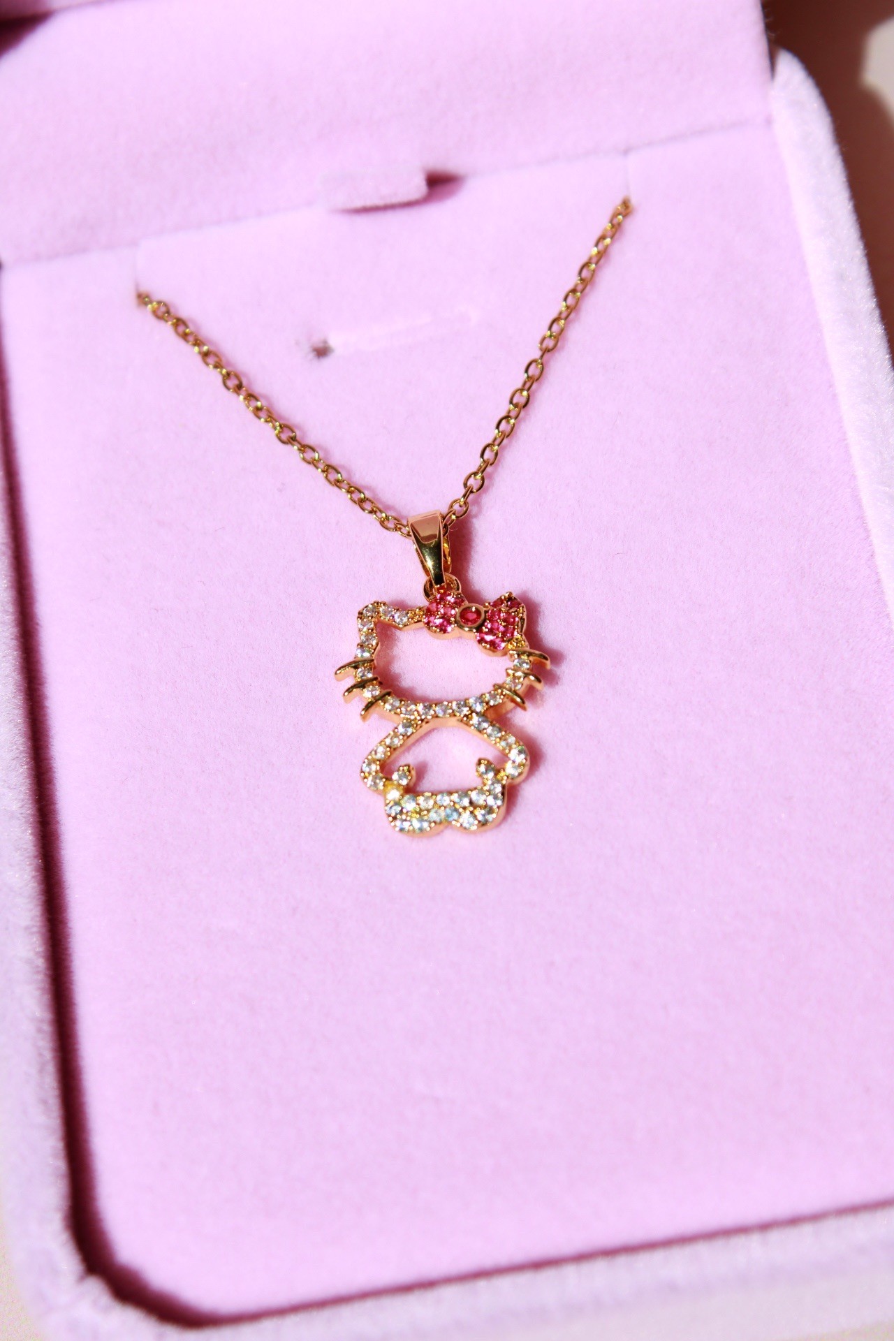 Çelik Gold Pembe Kurdeleli Hello Kitty Kolye