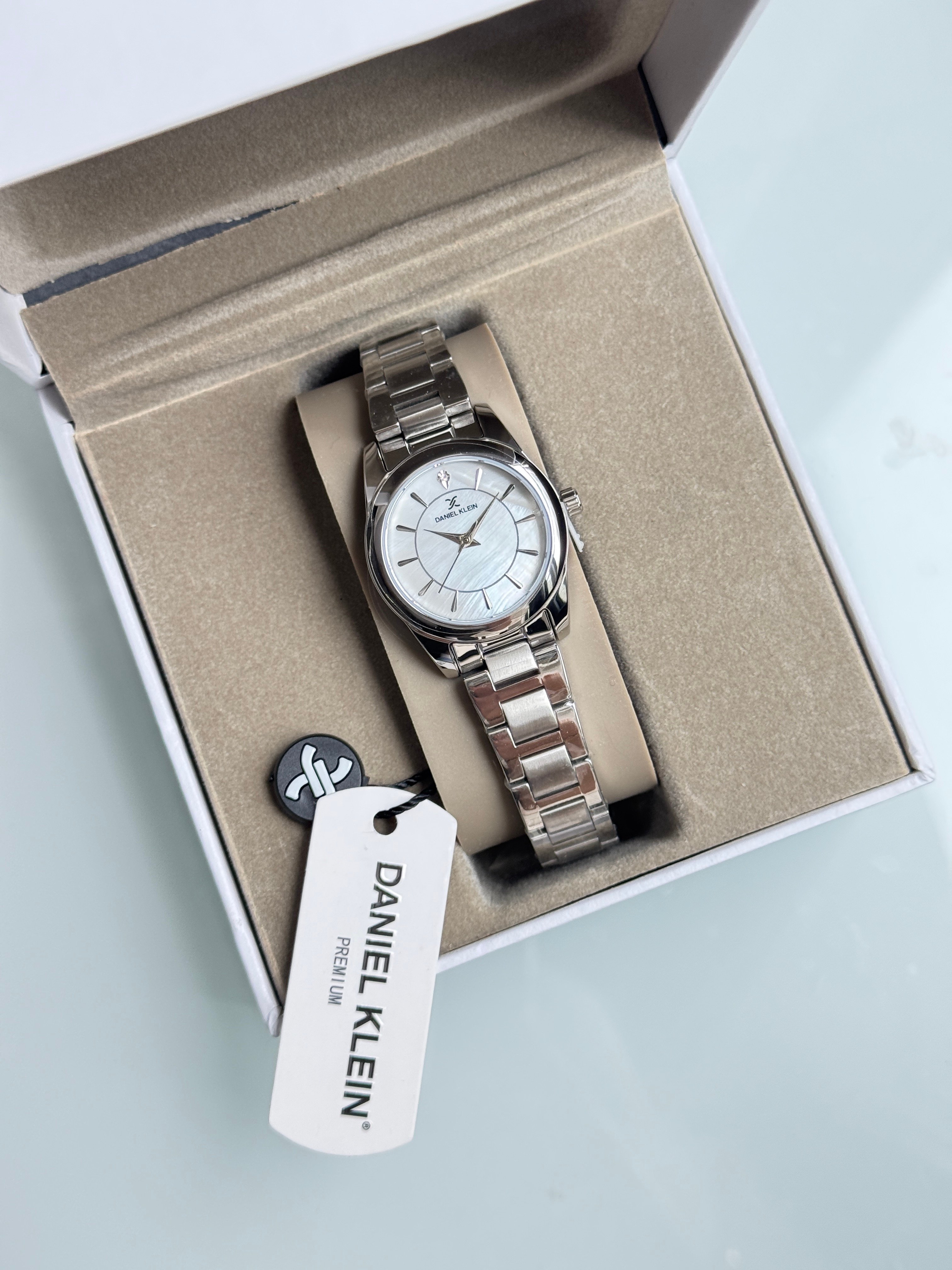 Orijinal Daniel Klein Kadın İsimli Kol Saati Premium Seri