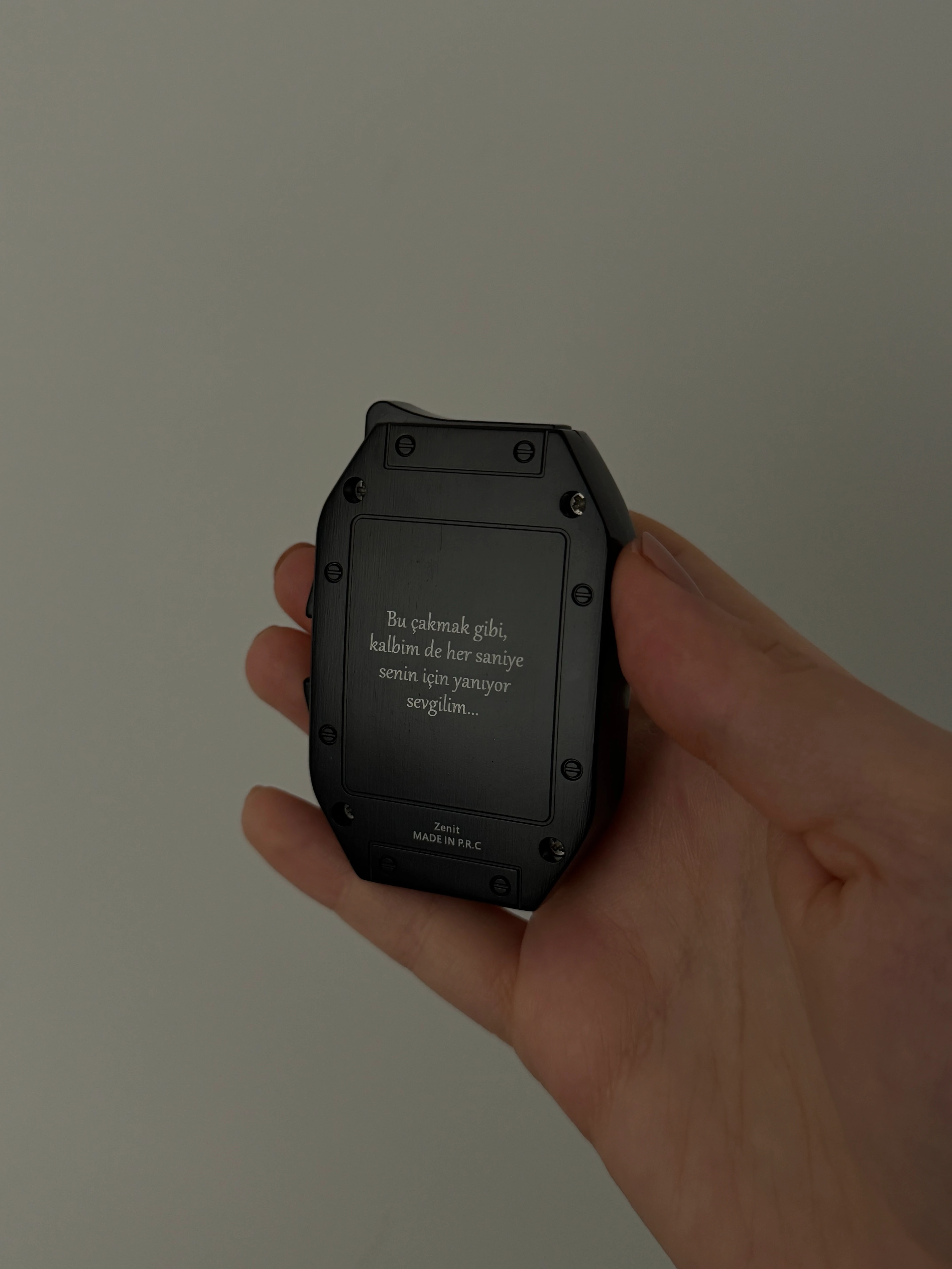 Kişiye Özel Mavi Yanışlı Saatli Çakmak