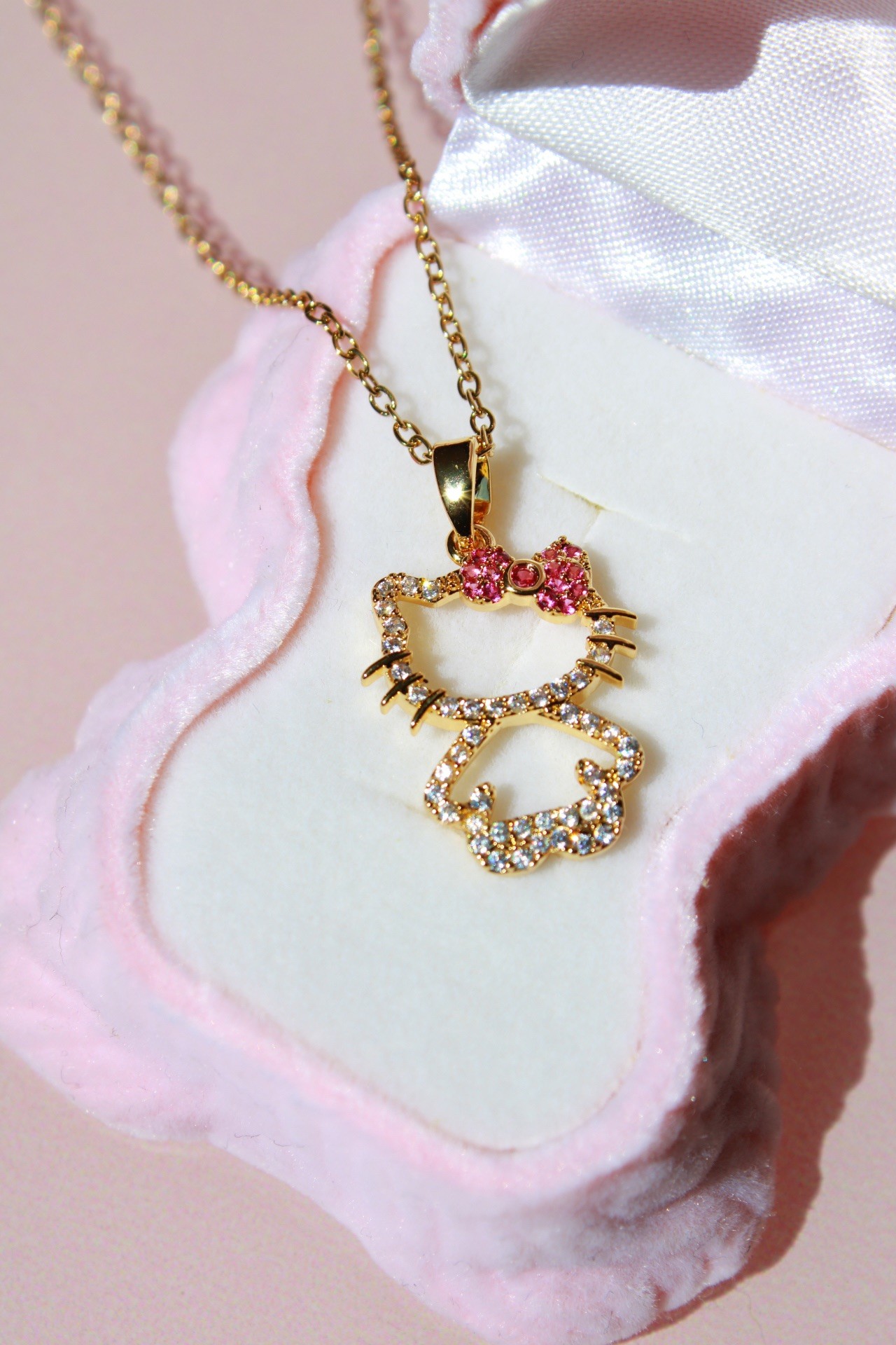 Çelik Gold Pembe Kurdeleli Hello Kitty Kolye