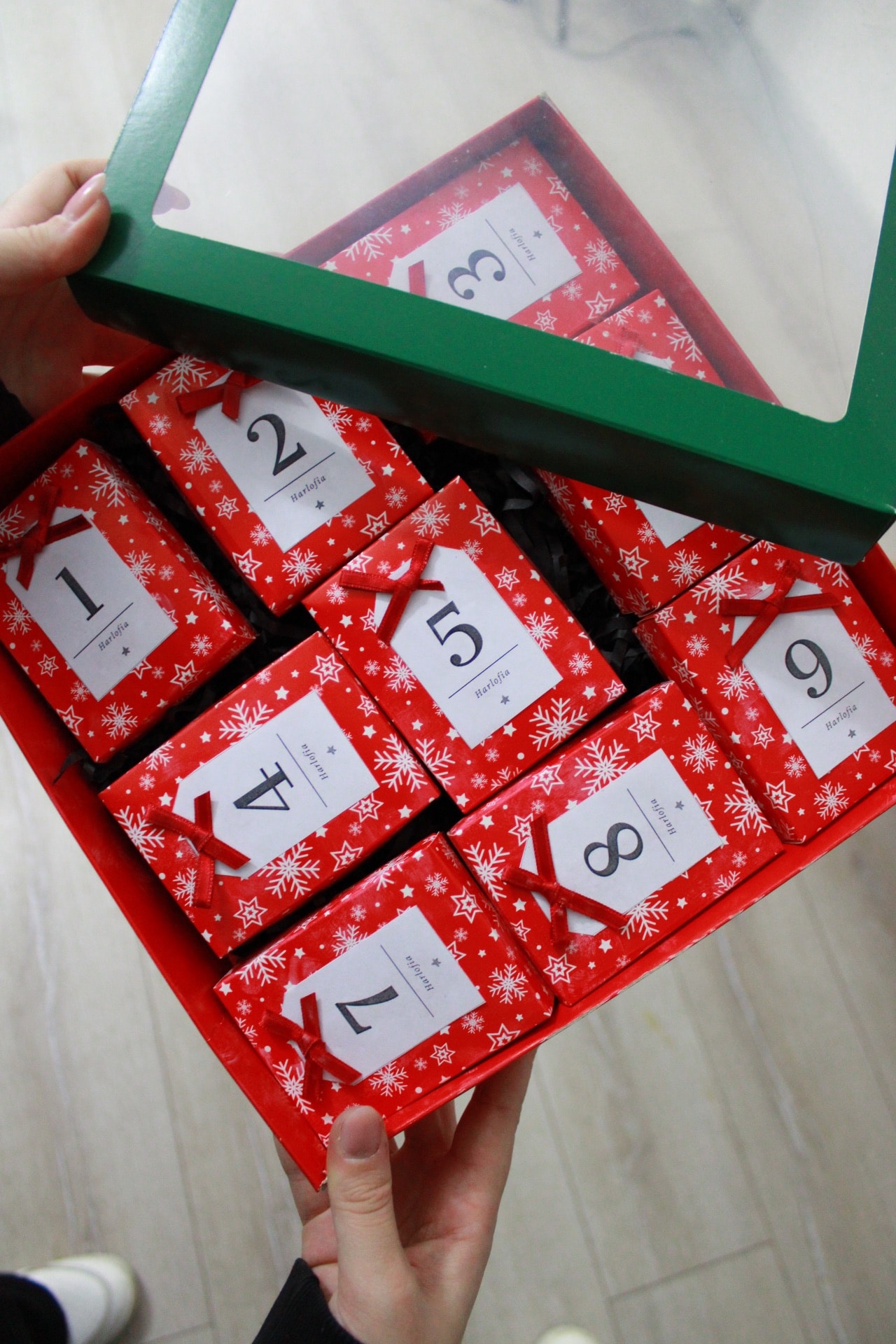 Sürpriz 9’lu Advent Calendar Kutusu