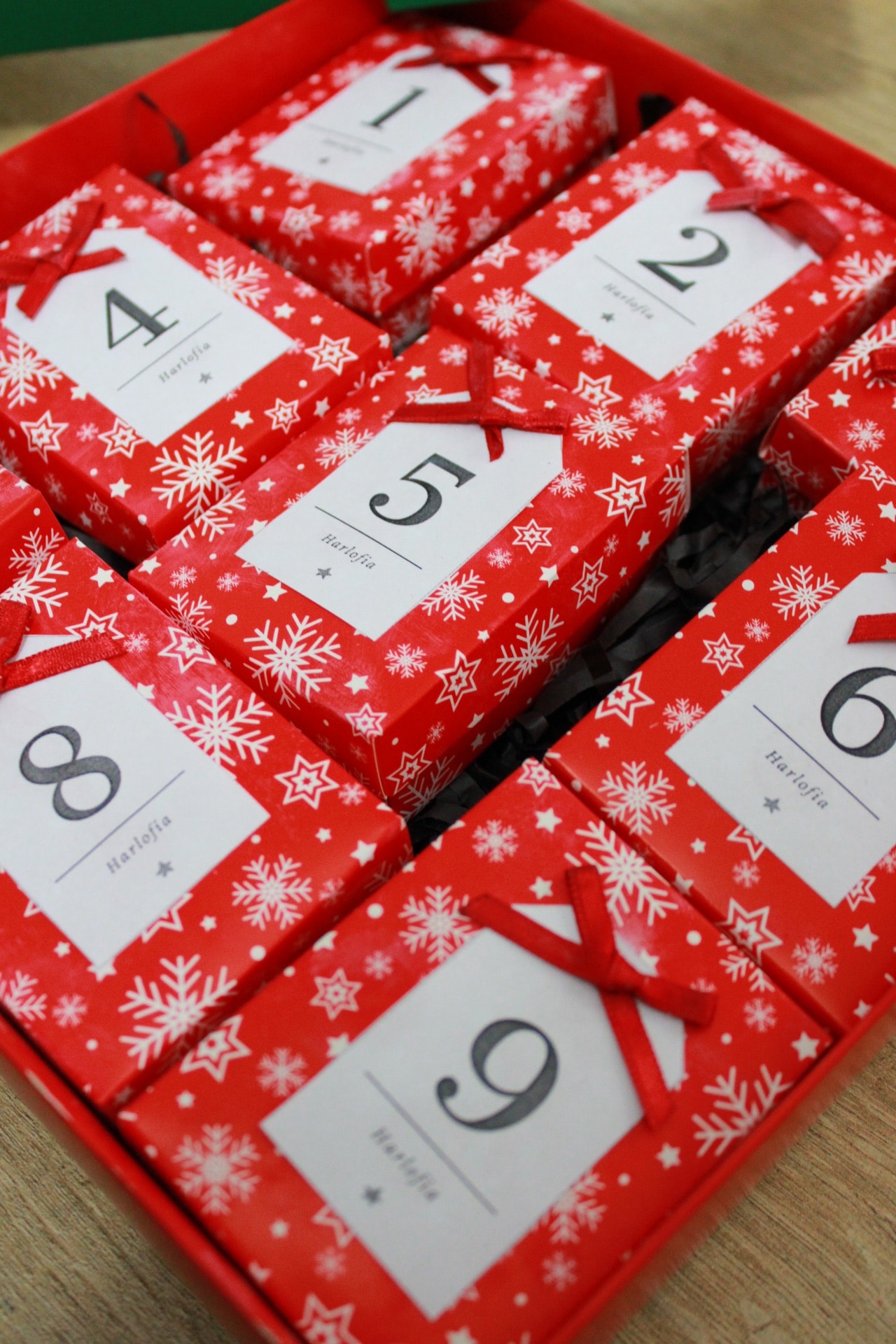 Sürpriz 9’lu Advent Calendar Kutusu