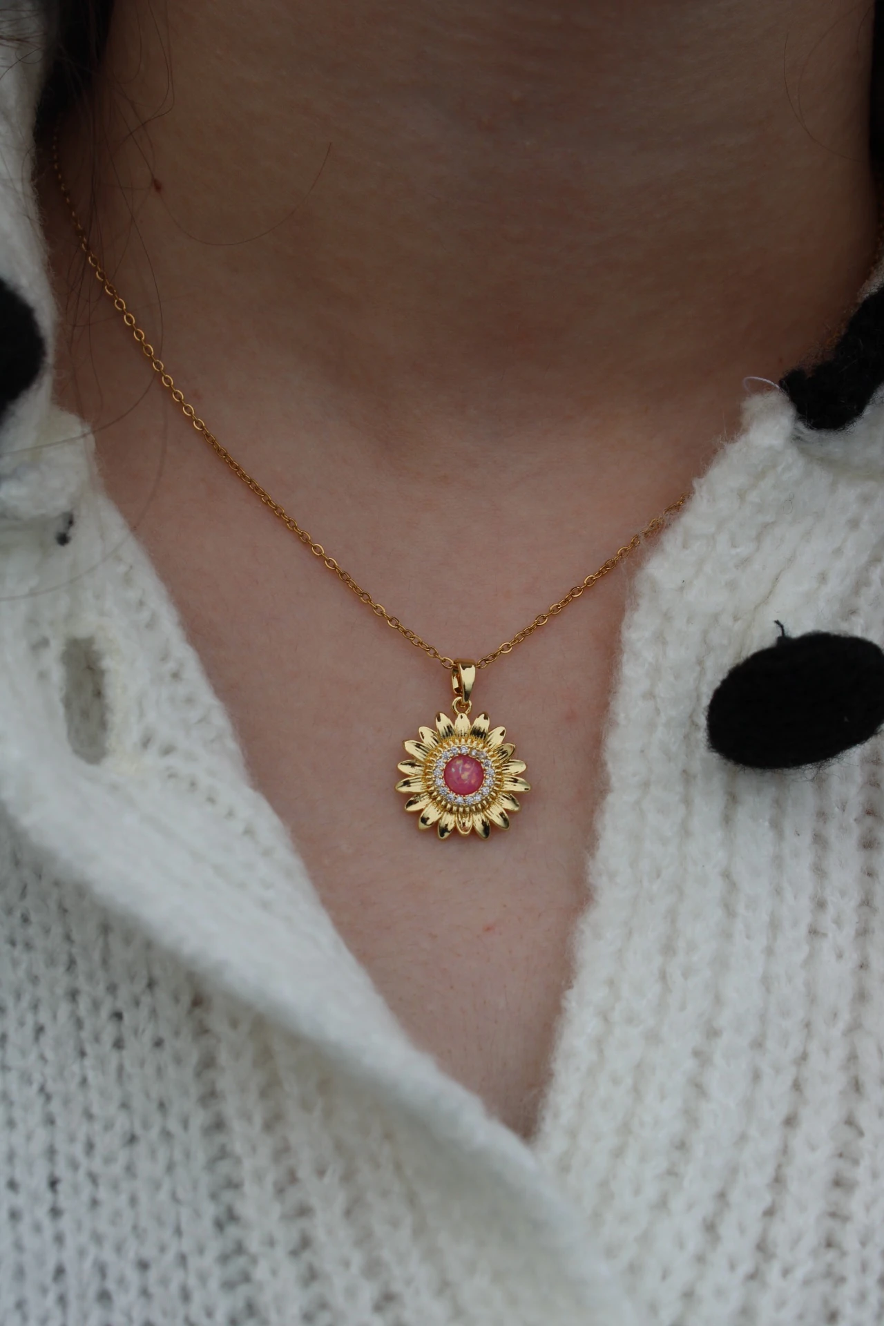 Çelik Opal Taşlı Güneş Kolye