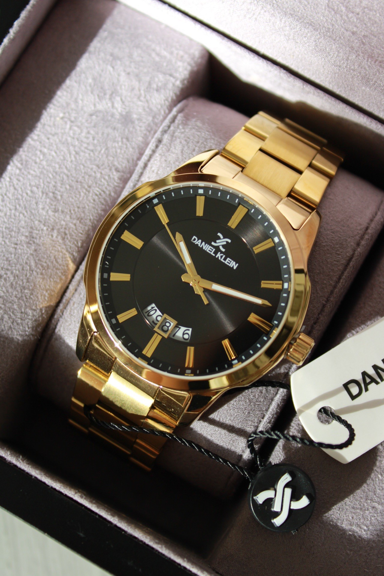 Orijinal Daniel Klein Premium Seri Gold Kordon Siyah Kadranlı Kişiselleştirilebilir Kol Saati