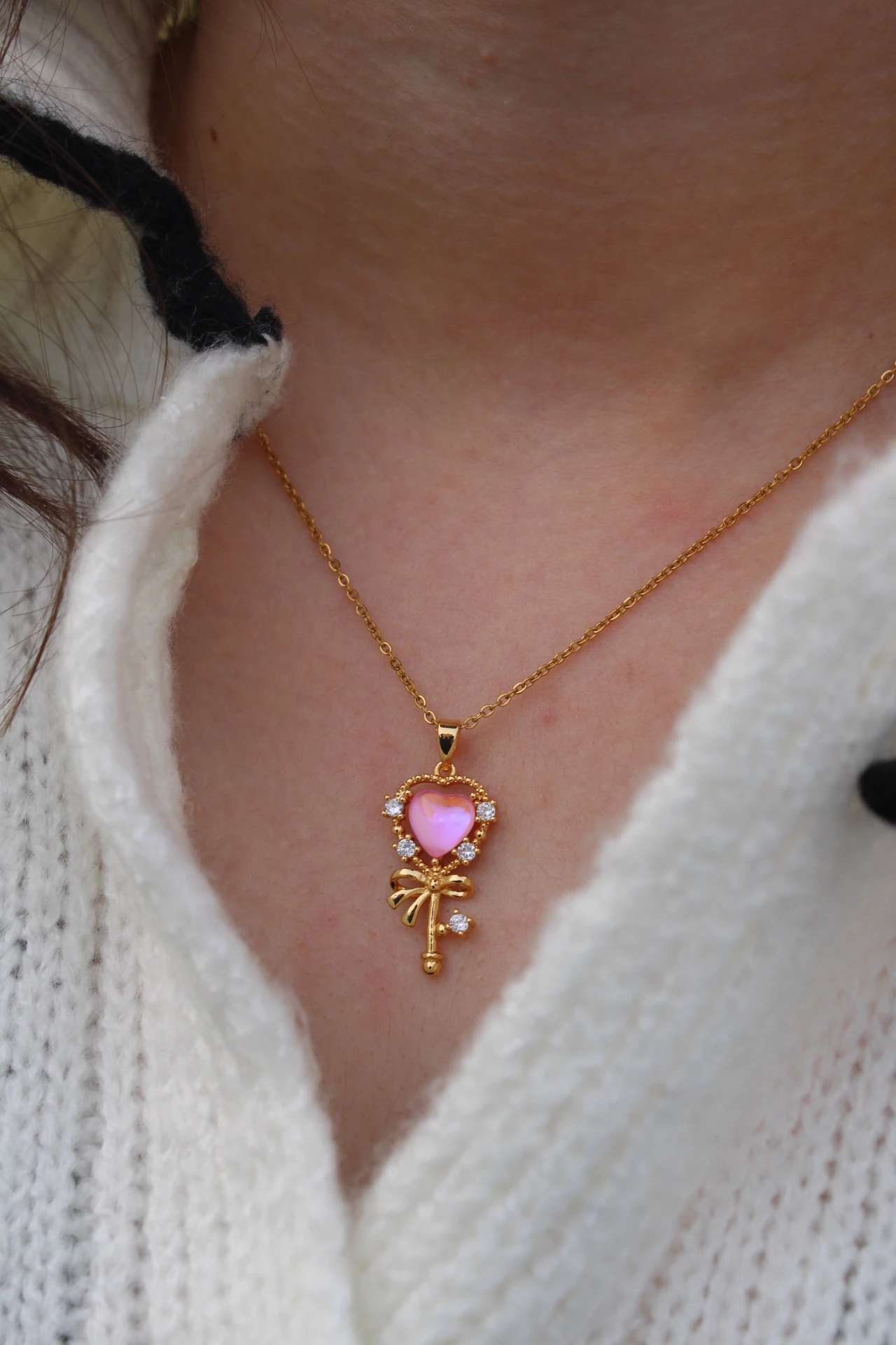 Çelik Pembe Kalpli Anahtar Kolye