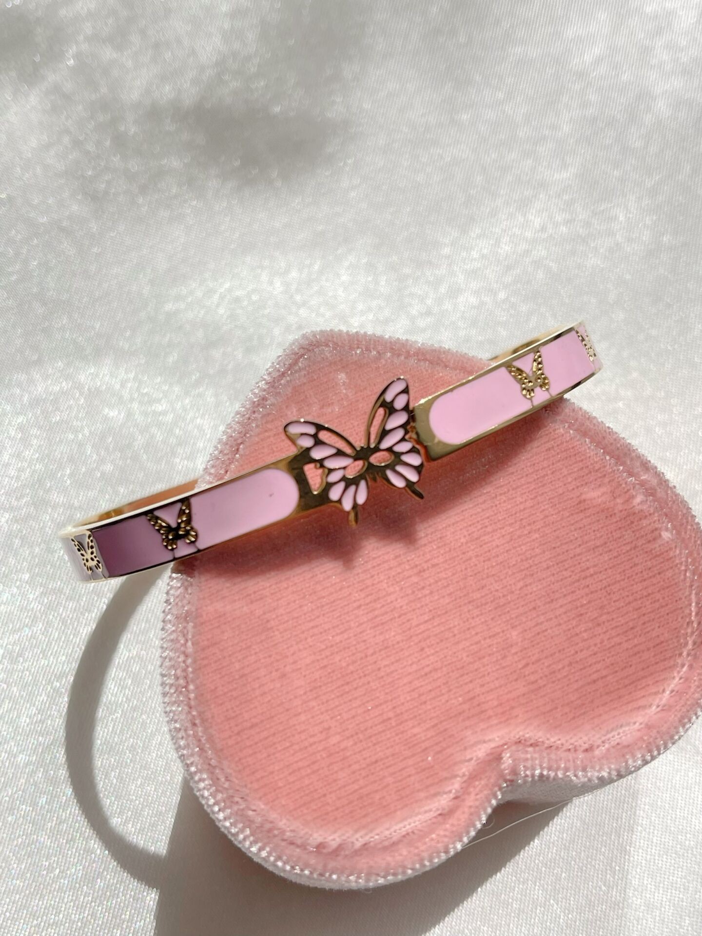 Pembe Kelebekli Kelepçe Çelik Bileklik