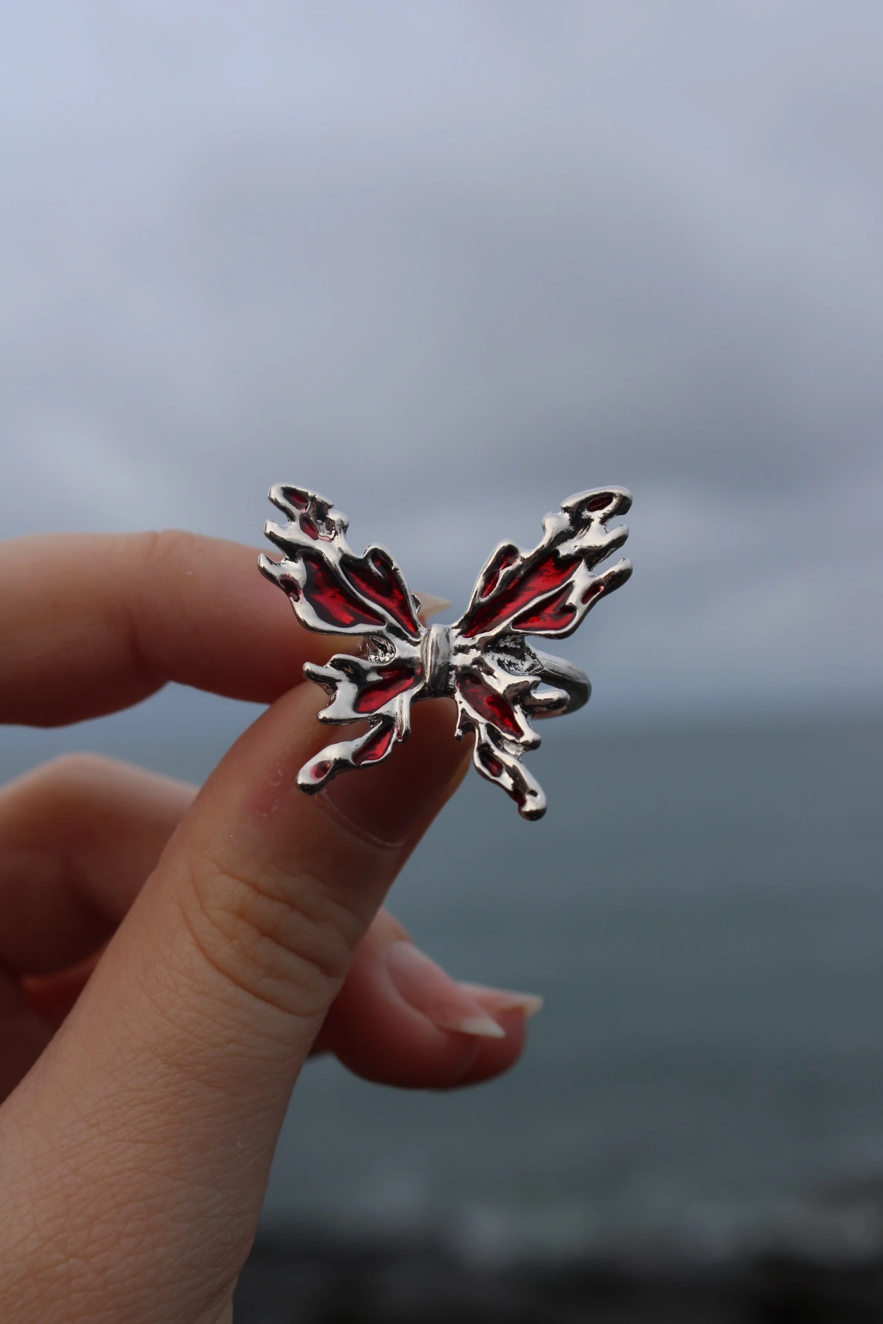 Kırmızı Gümüş Ayarlanabilir Gotik Kelebek Yüzük