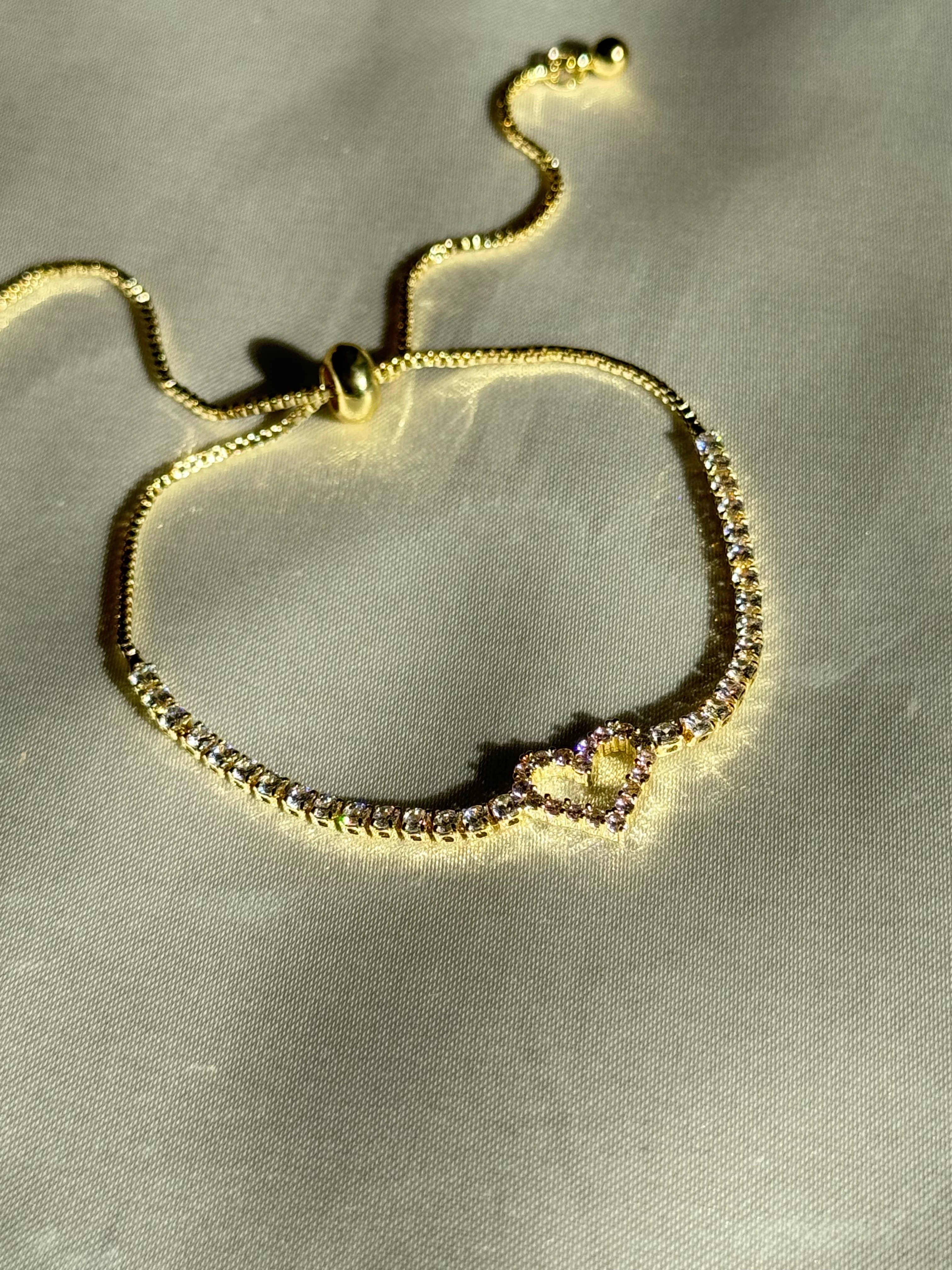 Suyolu Kalpli Asansörlü Bileklik