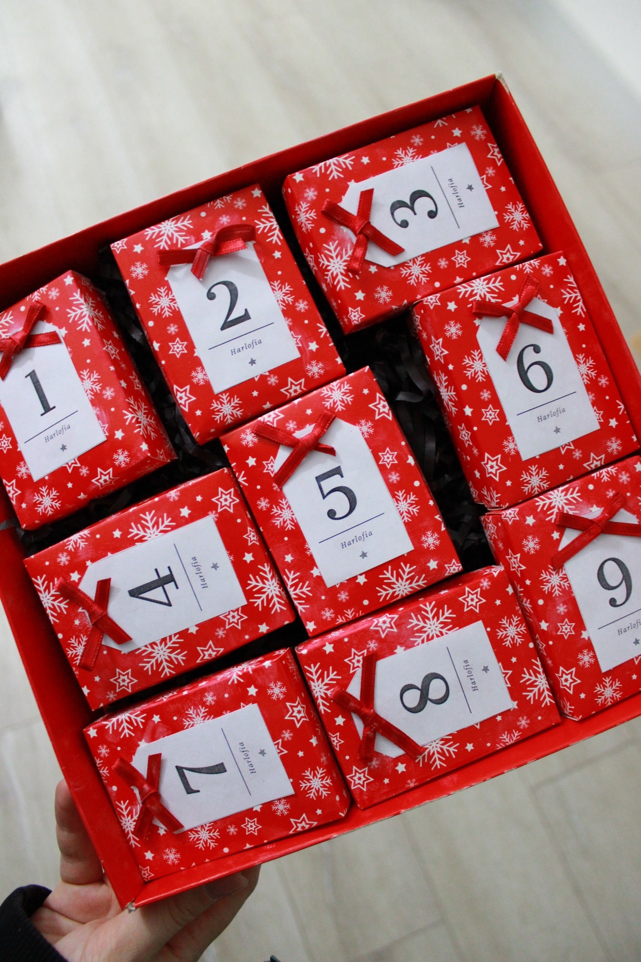 Sürpriz 9’lu Advent Calendar Kutusu