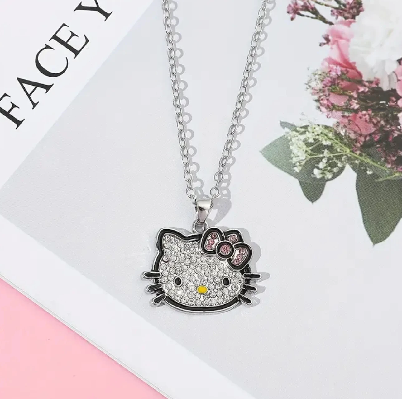 Rodyum Hello Kitty Taşlı Kolye