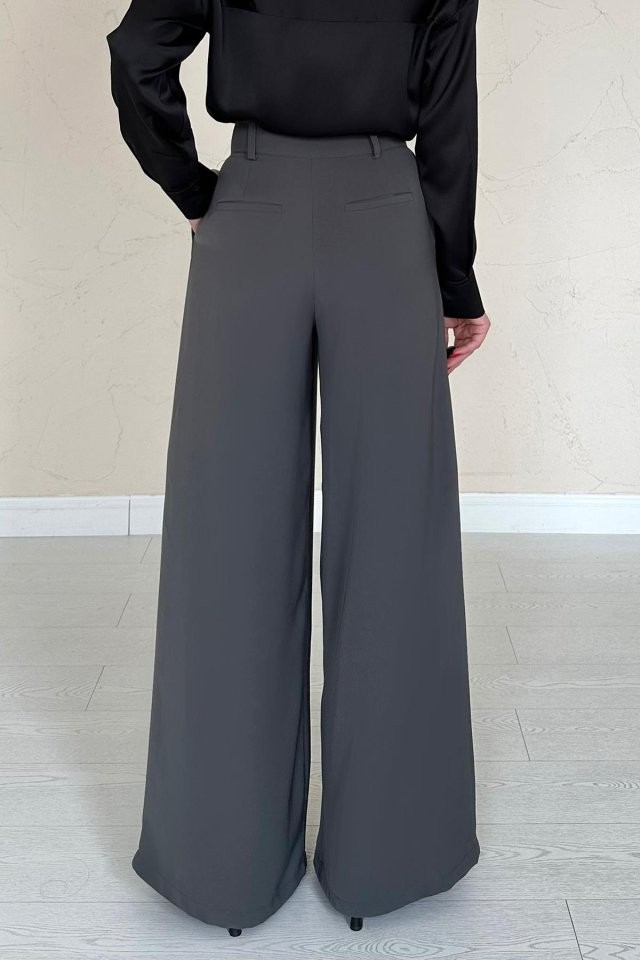 Füme Pileli Comfort Pantolon