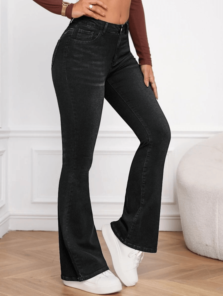 Kadın Yüksek Bel Cepli İspanyol Paçalı Kot Jeans Pantolon