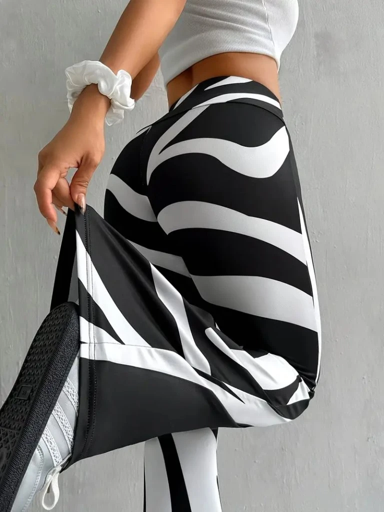 Kadın Yüksek Bel Zebra Desenli Dalgıç Tayt