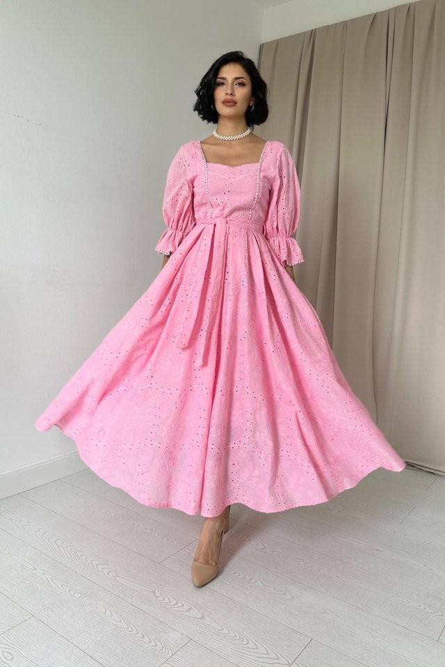 Pembe Kolu Lastikli Brode Elbise