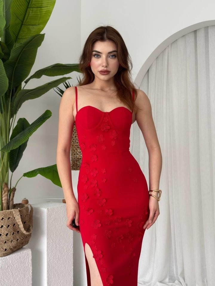 Stor Gül Detaylı Elbise