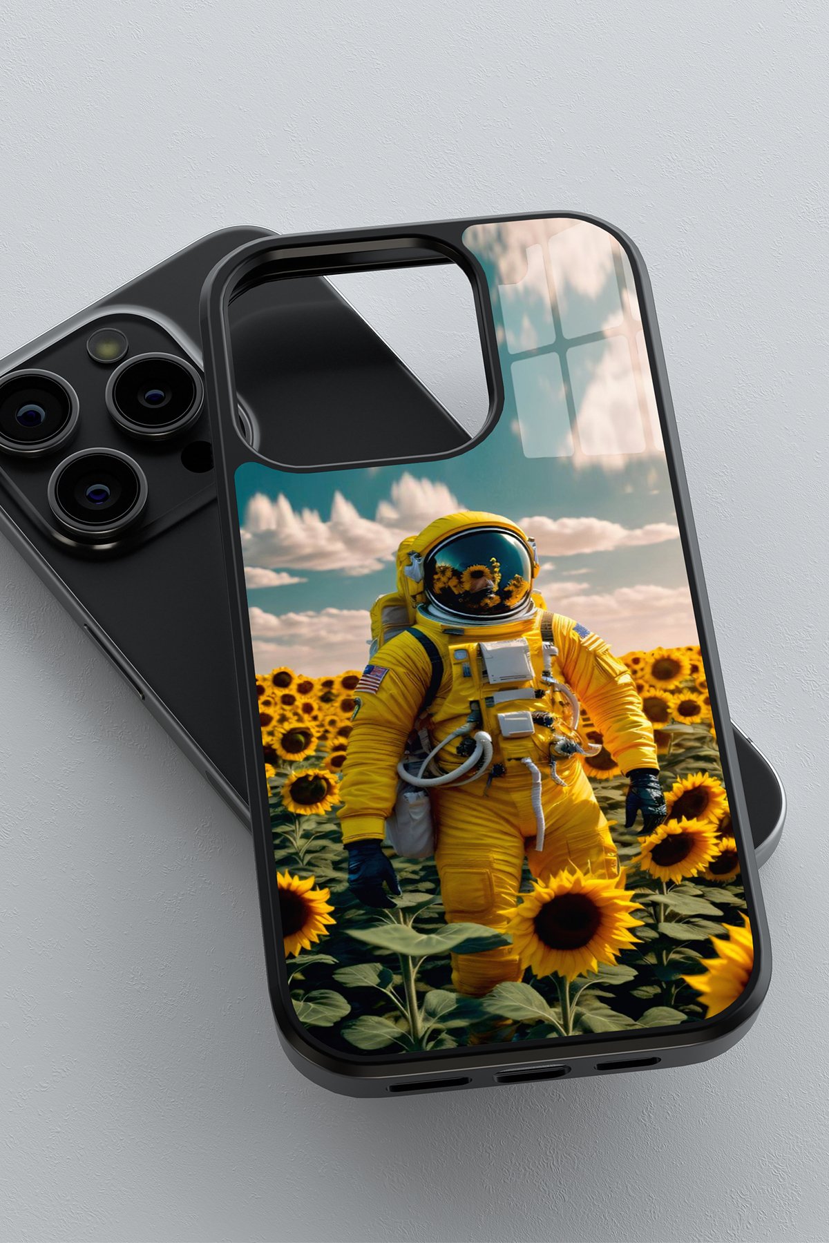 Astronaut In The Daısy Fıeld Flexıble Cam Kılıf