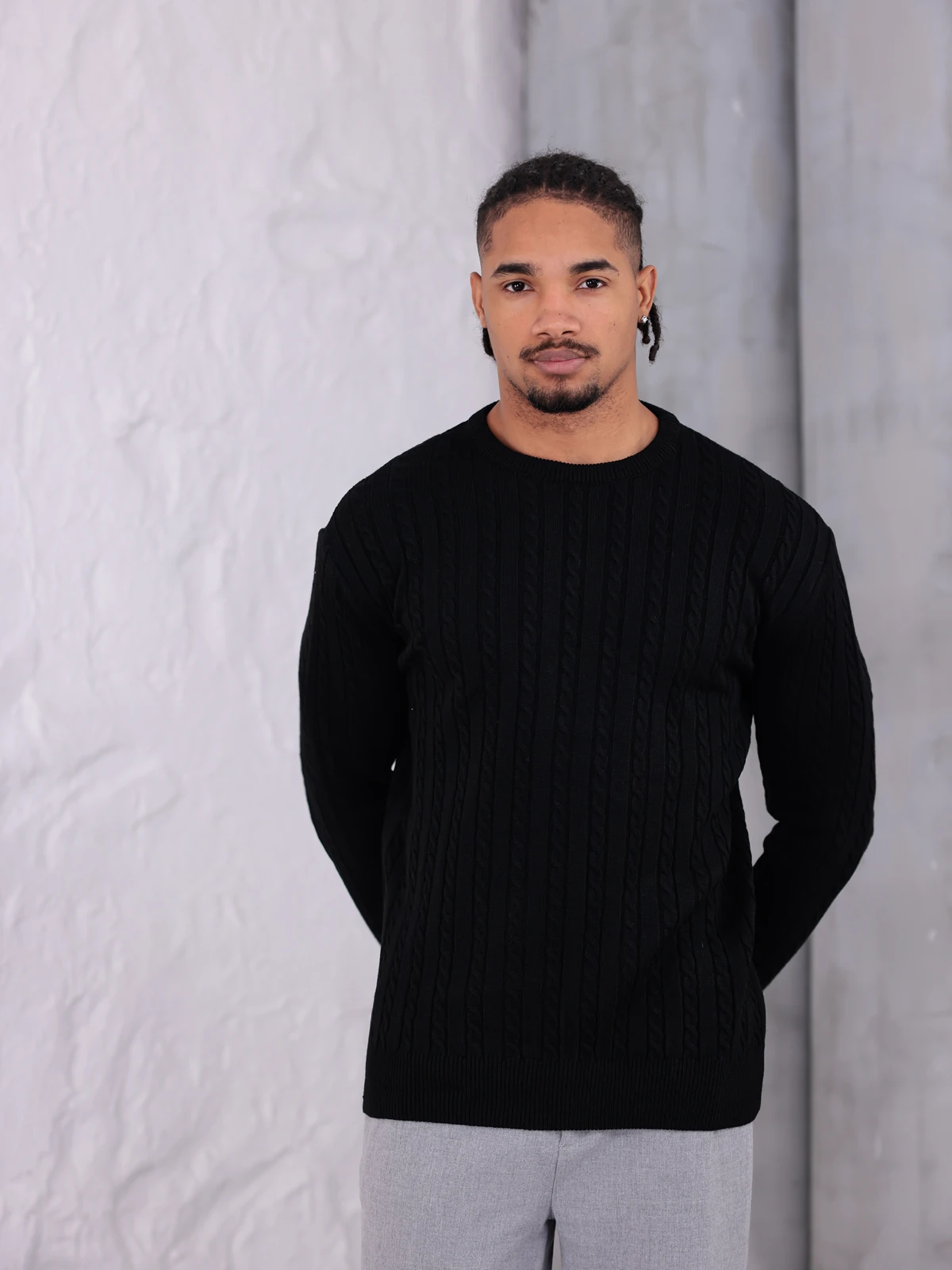 ÖRGÜLÜ SIFIR YAKA KAZAK