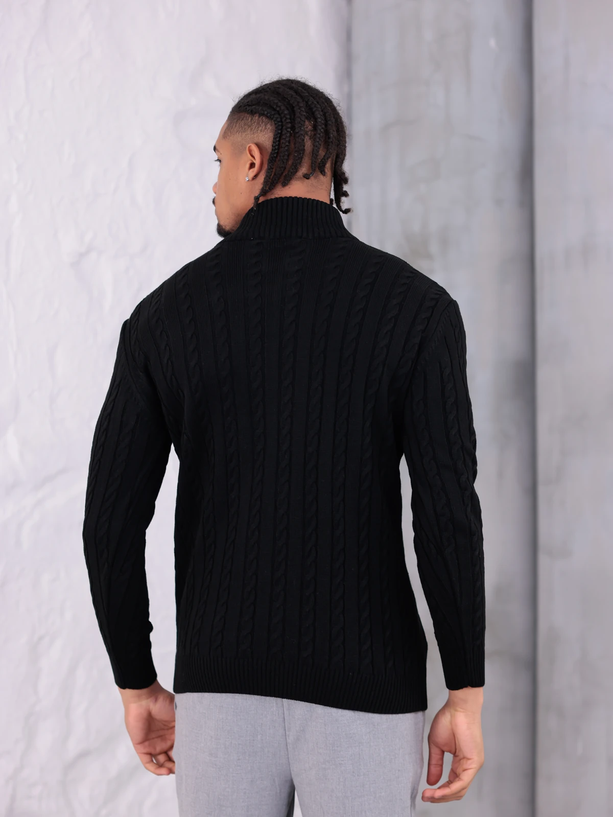 YARIM FERMUARLI ÖRGÜLÜ KAZAK