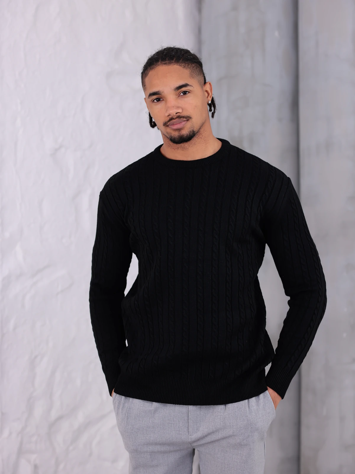 ÖRGÜLÜ SIFIR YAKA KAZAK