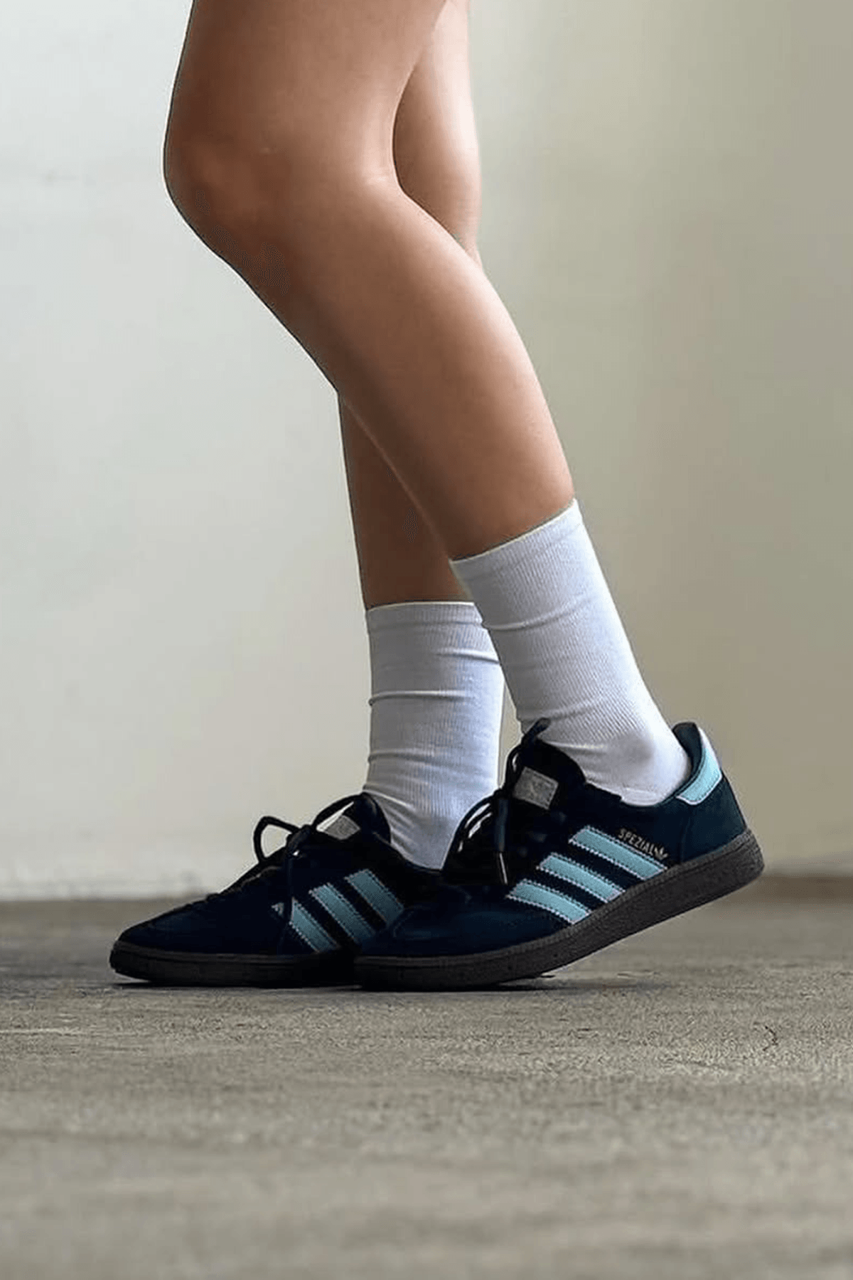 Handball Spezial Navy Blue Sneakers